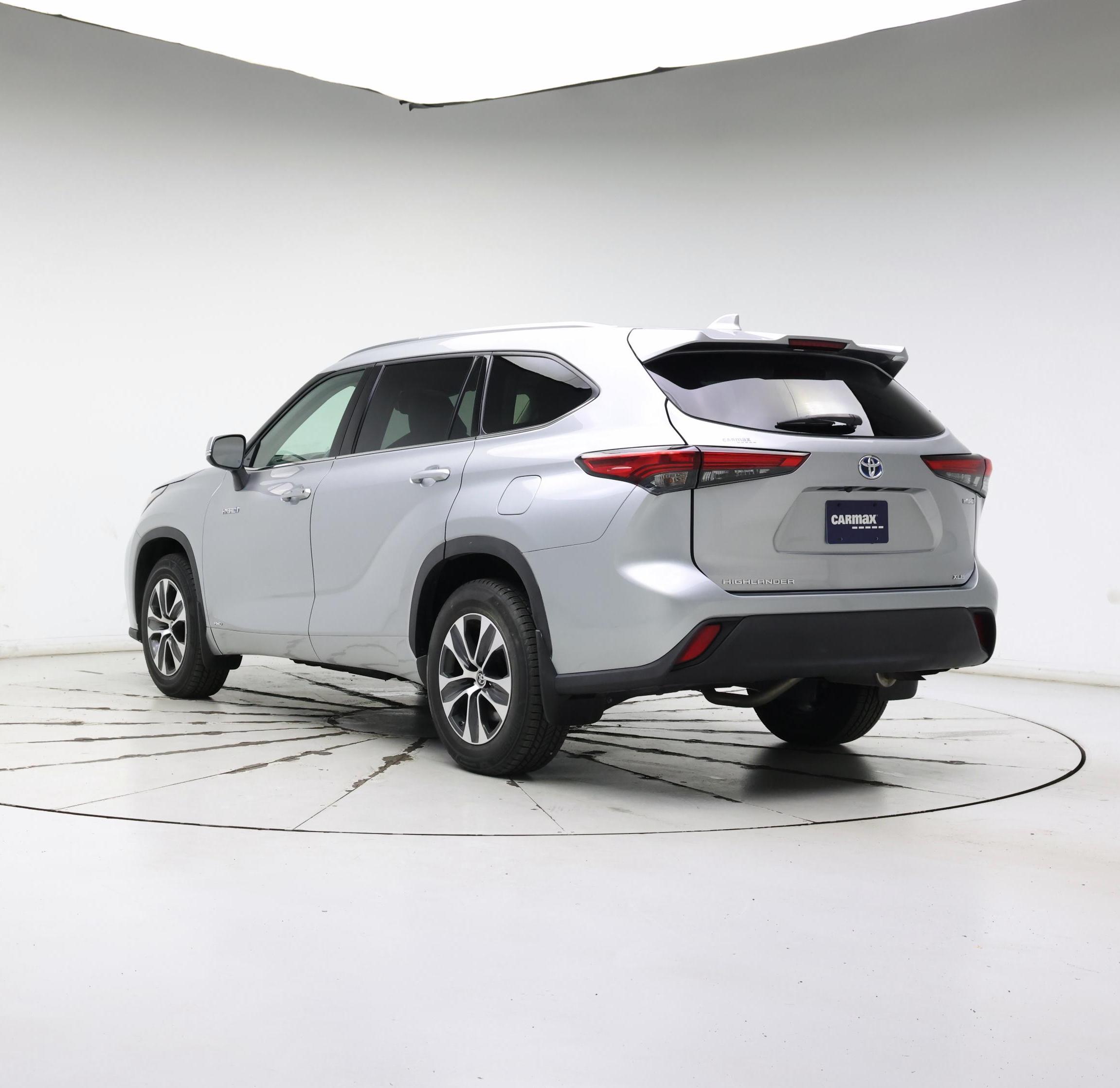 Thumbnail: 2021 Toyota Highlander - 2