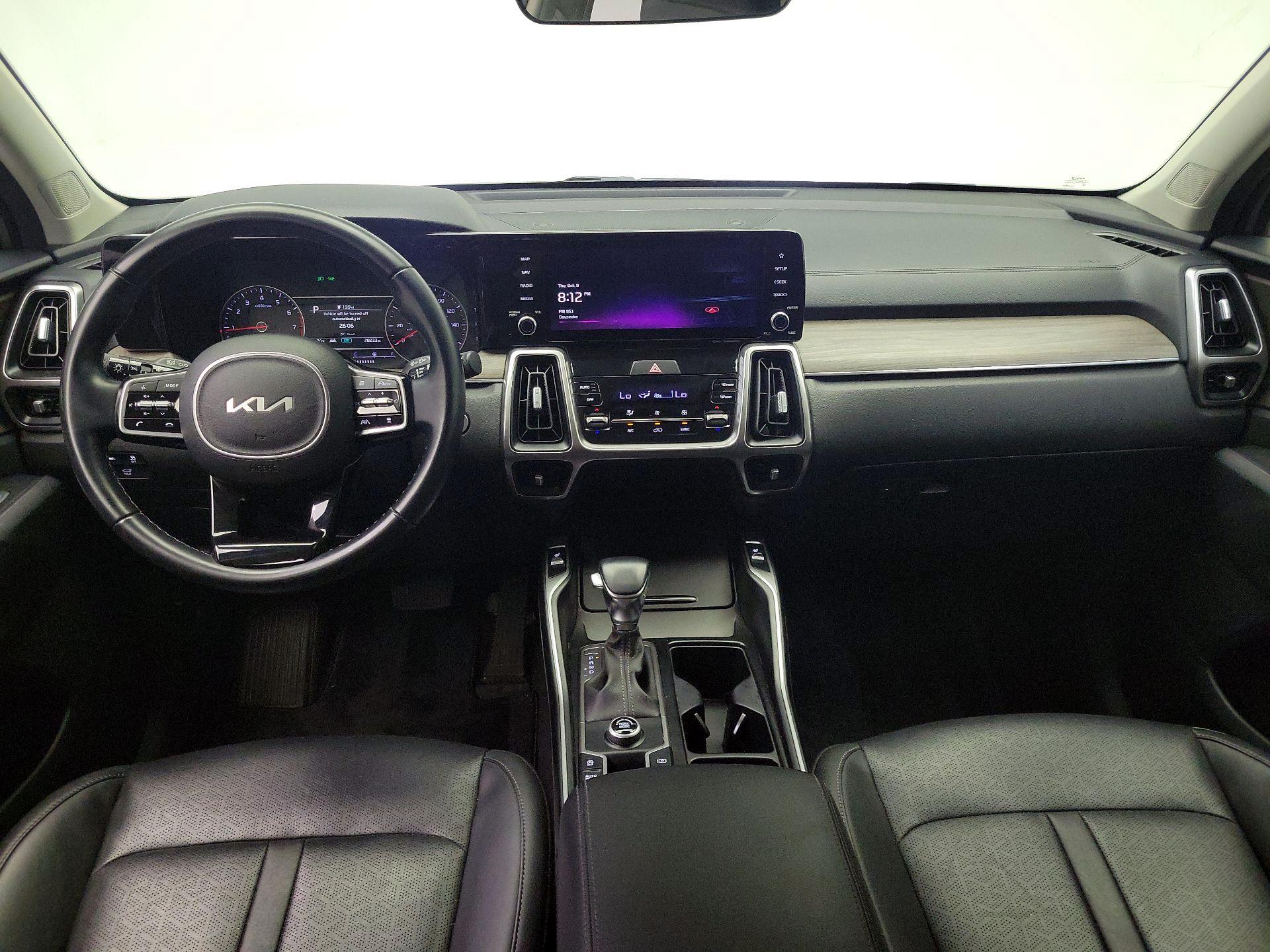 Thumbnail: 2022 Kia Sorento - 9