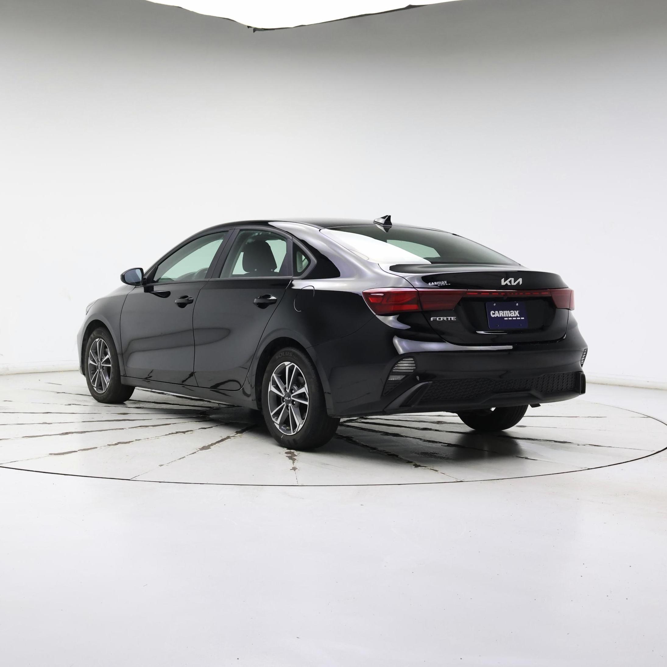 Thumbnail: 2023 Kia Forte - 2