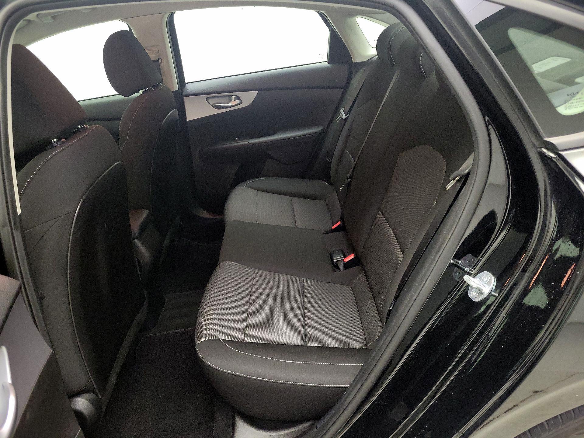 Thumbnail: 2023 Kia Forte - 19