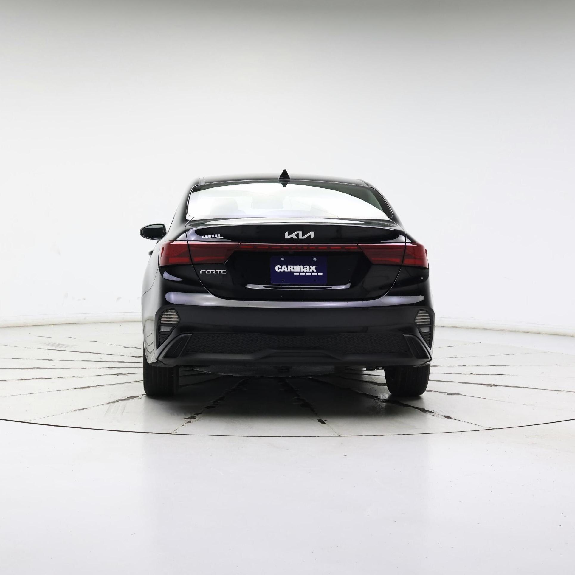 Thumbnail: 2023 Kia Forte - 6