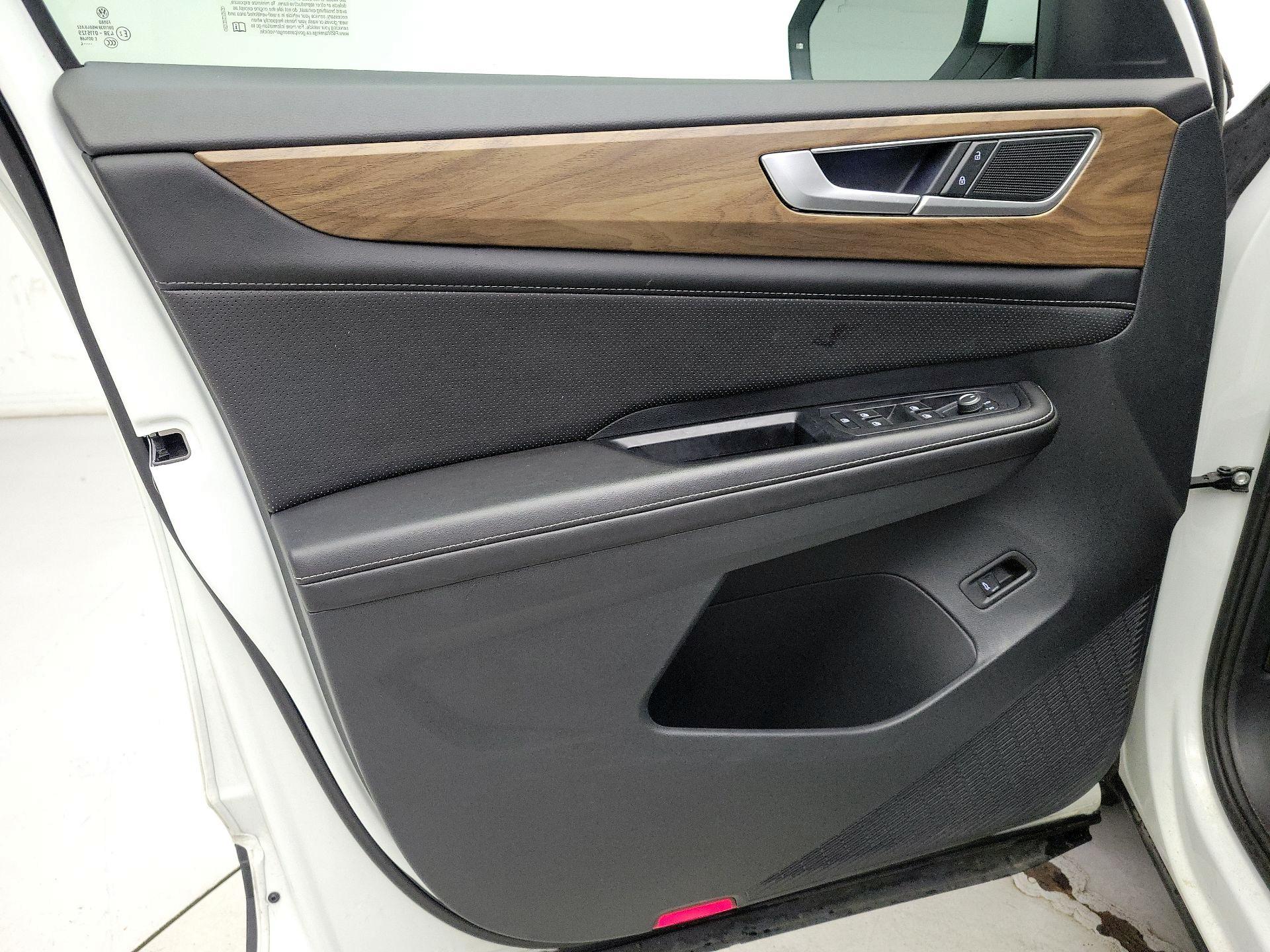 Thumbnail: 2024 Volkswagen Atlas - 12