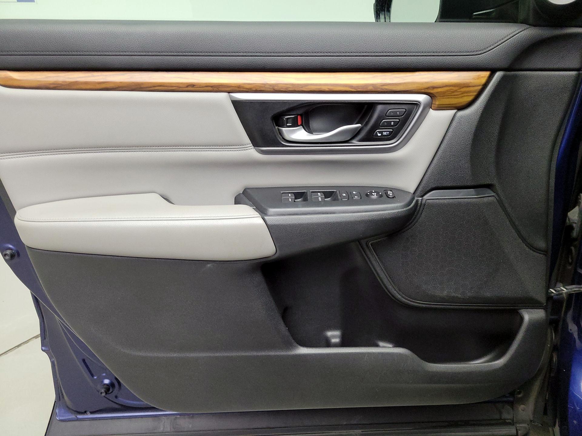 Thumbnail: 2017 Honda CR-V - 12