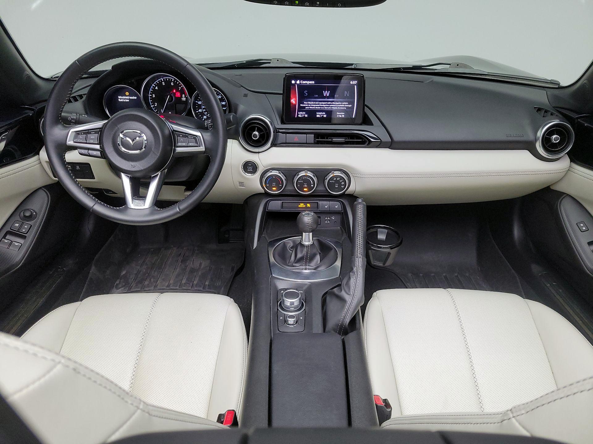 Thumbnail: 2021 Mazda MX-5 Miata - 9