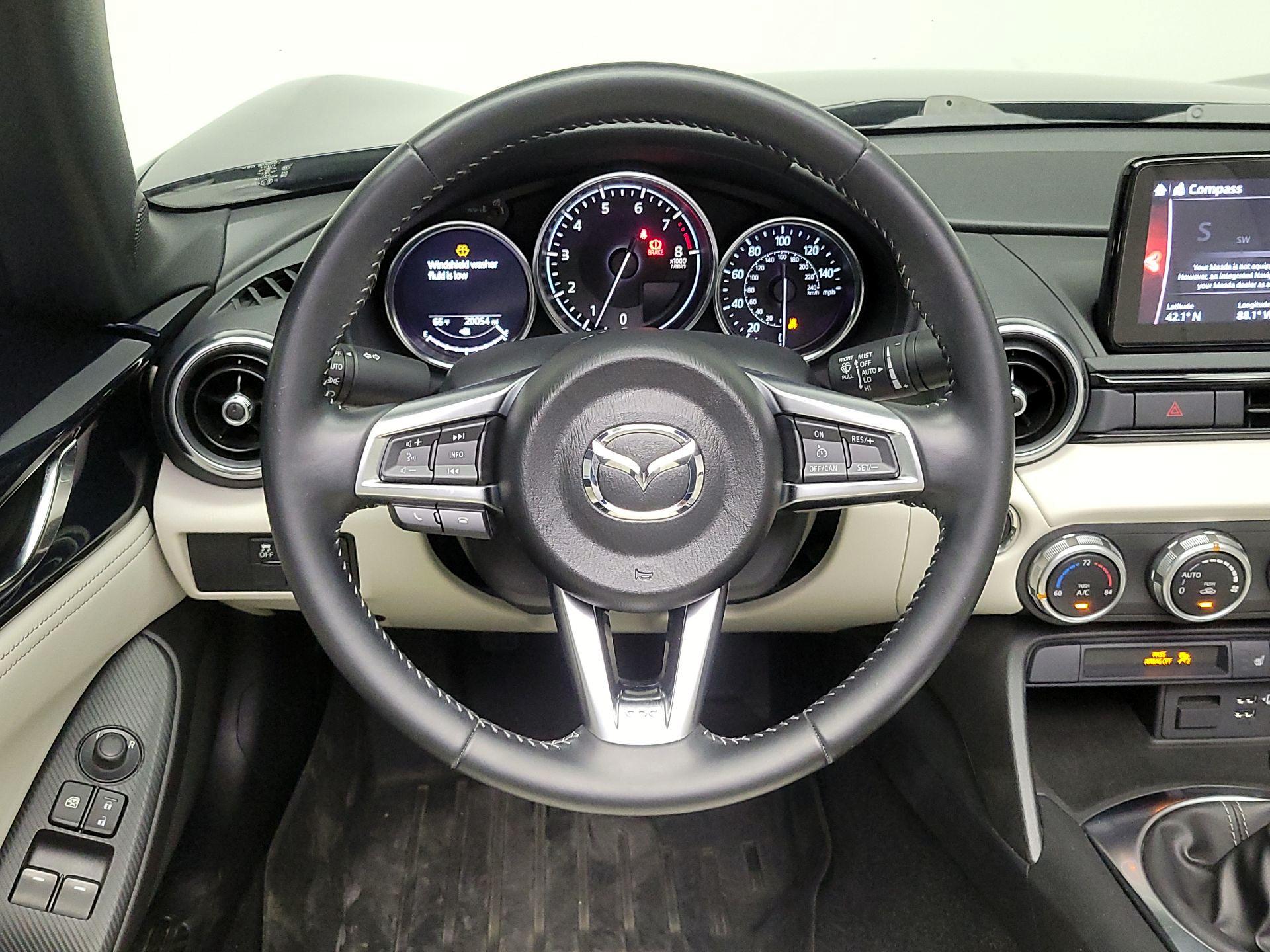 Thumbnail: 2021 Mazda MX-5 Miata - 10