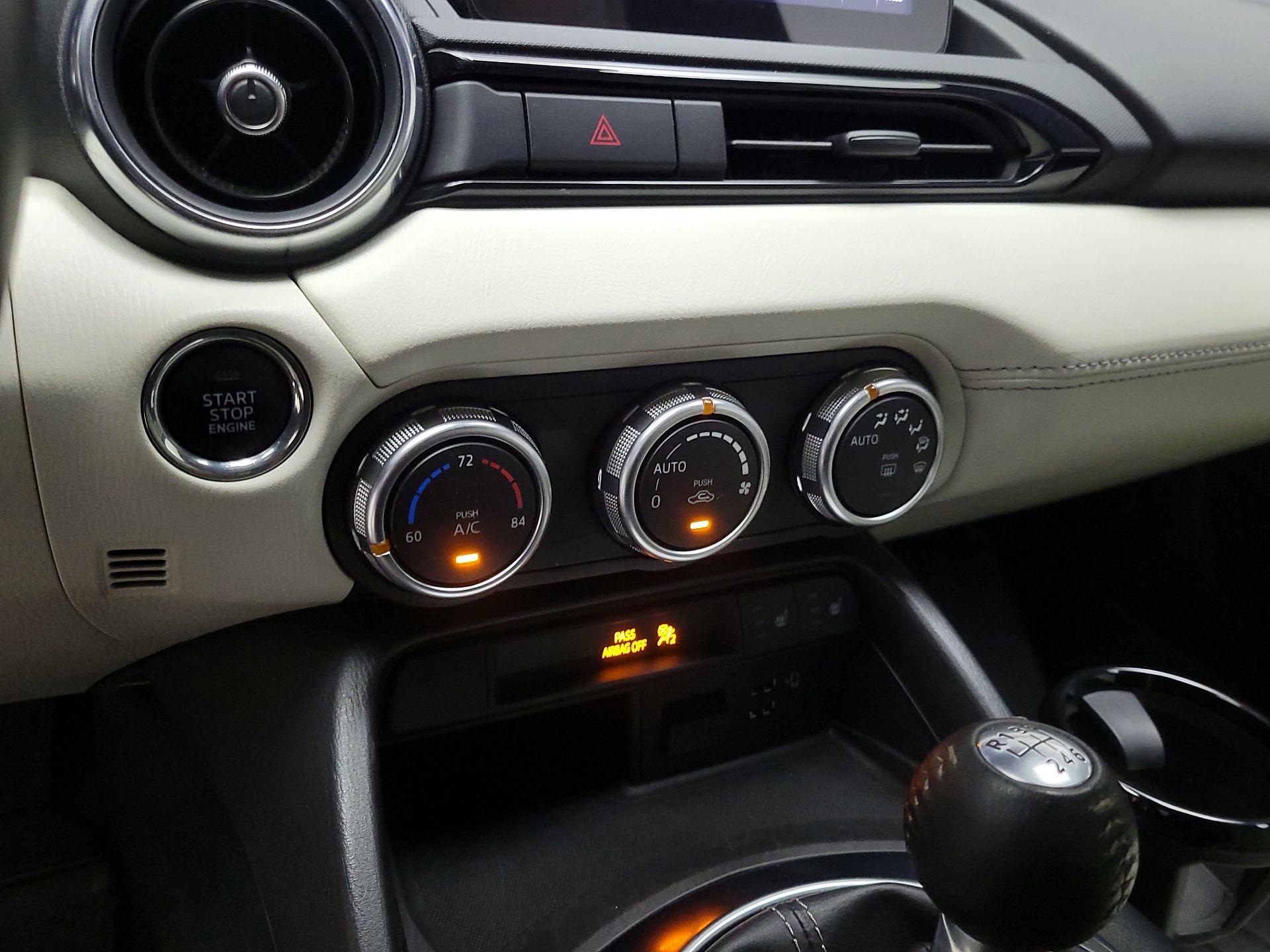 Thumbnail: 2021 Mazda MX-5 Miata - 16