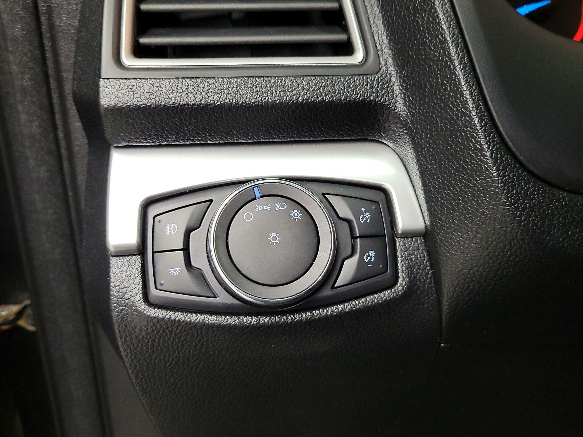 Thumbnail: 2017 Ford Explorer - 13