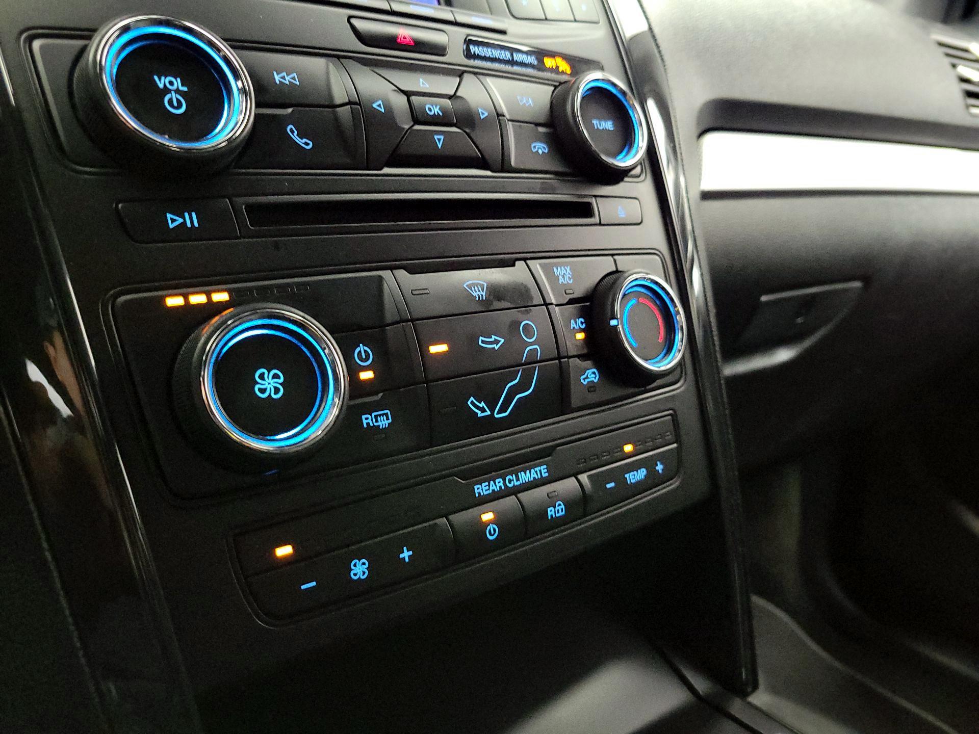 Thumbnail: 2017 Ford Explorer - 16