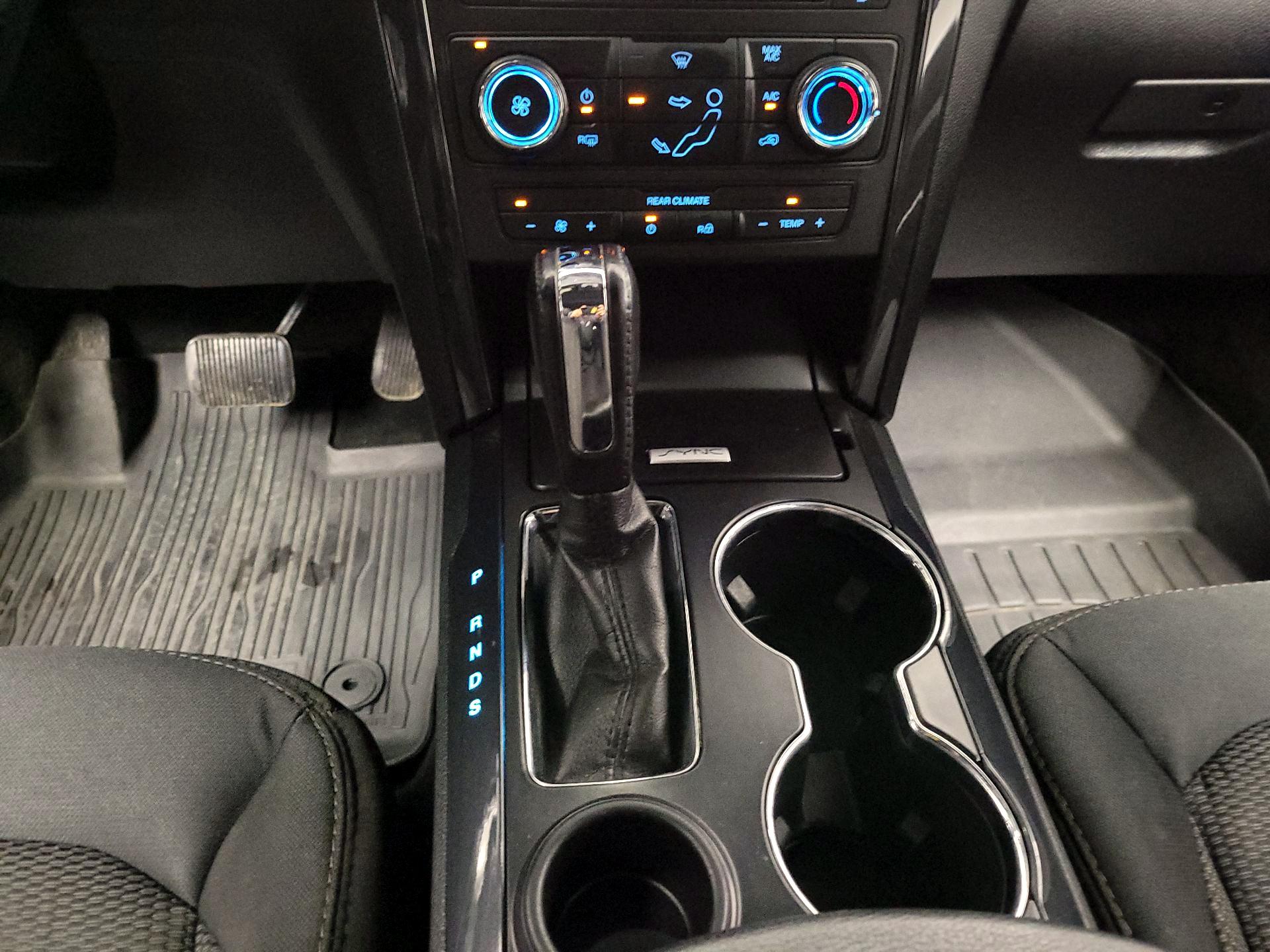 Thumbnail: 2017 Ford Explorer - 17