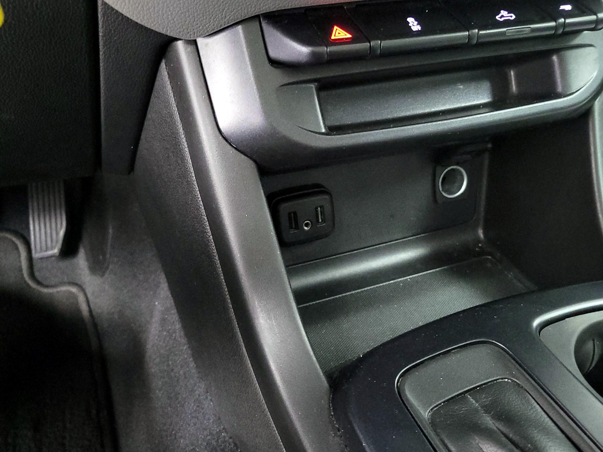 Thumbnail: 2020 Chevrolet Colorado - 18