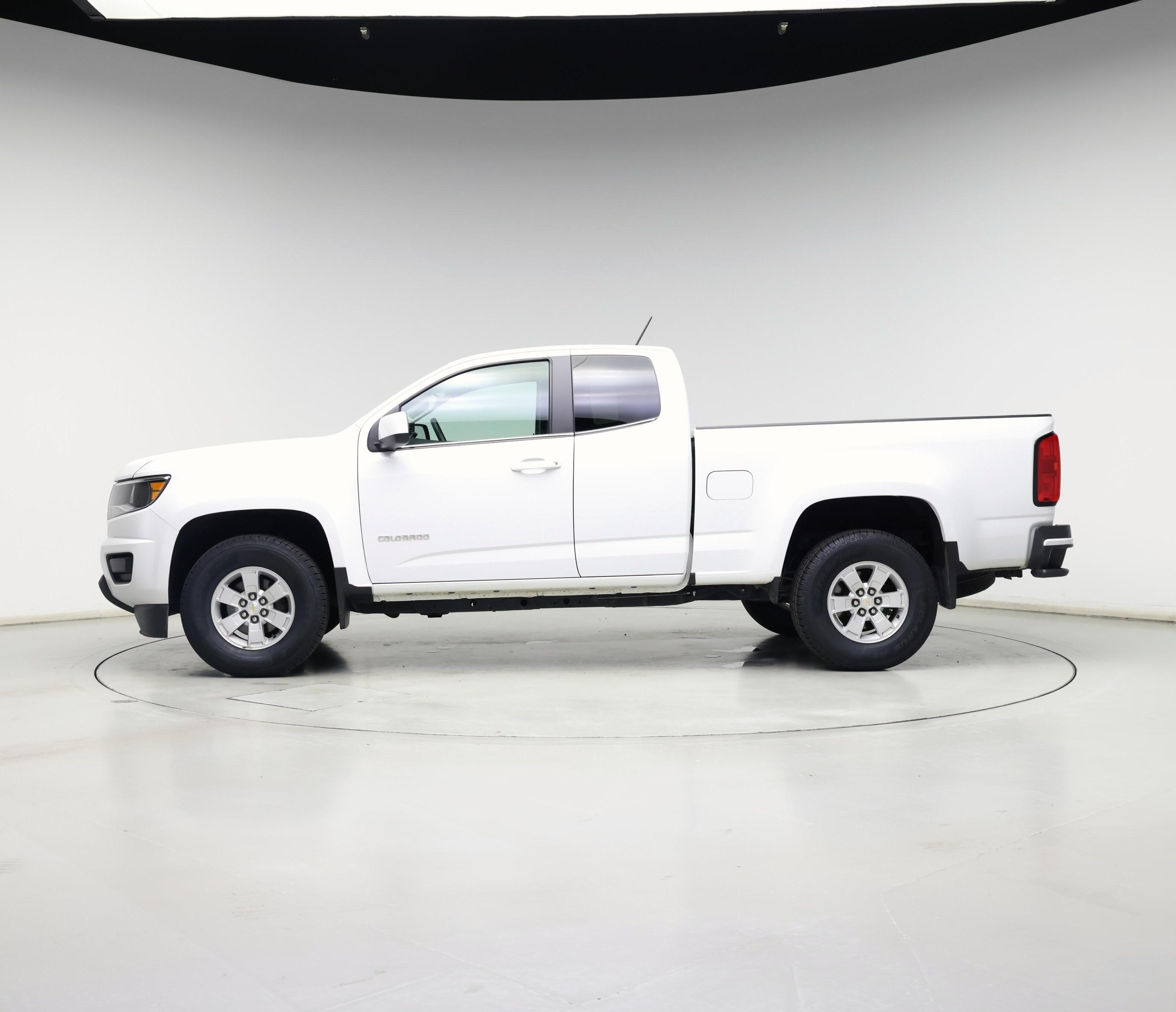 Thumbnail: 2020 Chevrolet Colorado - 3