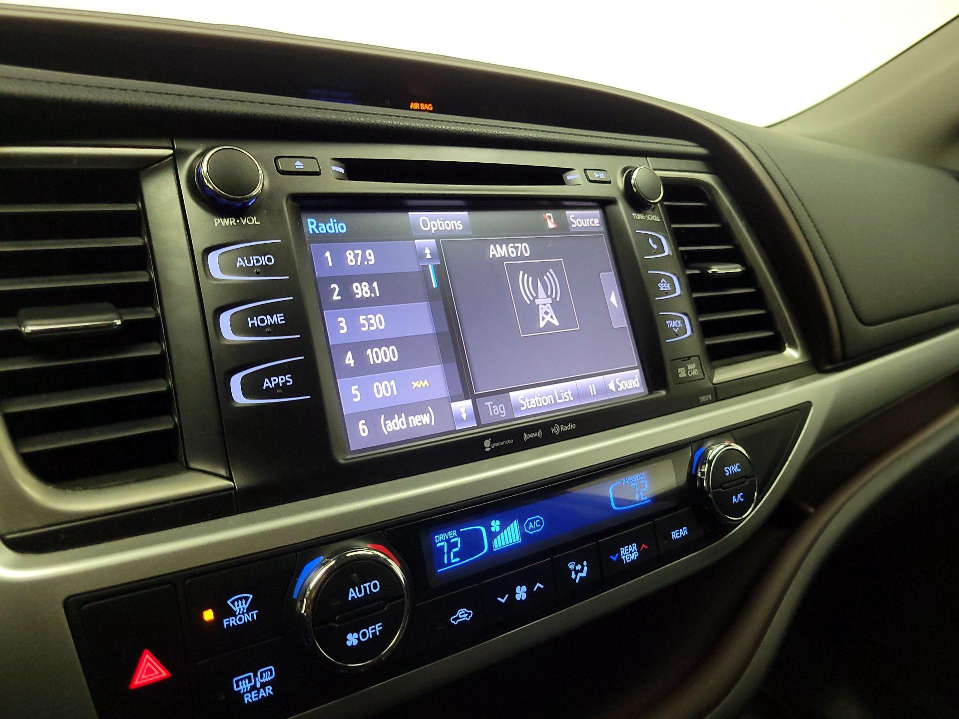 Thumbnail: 2018 Toyota Highlander - 16