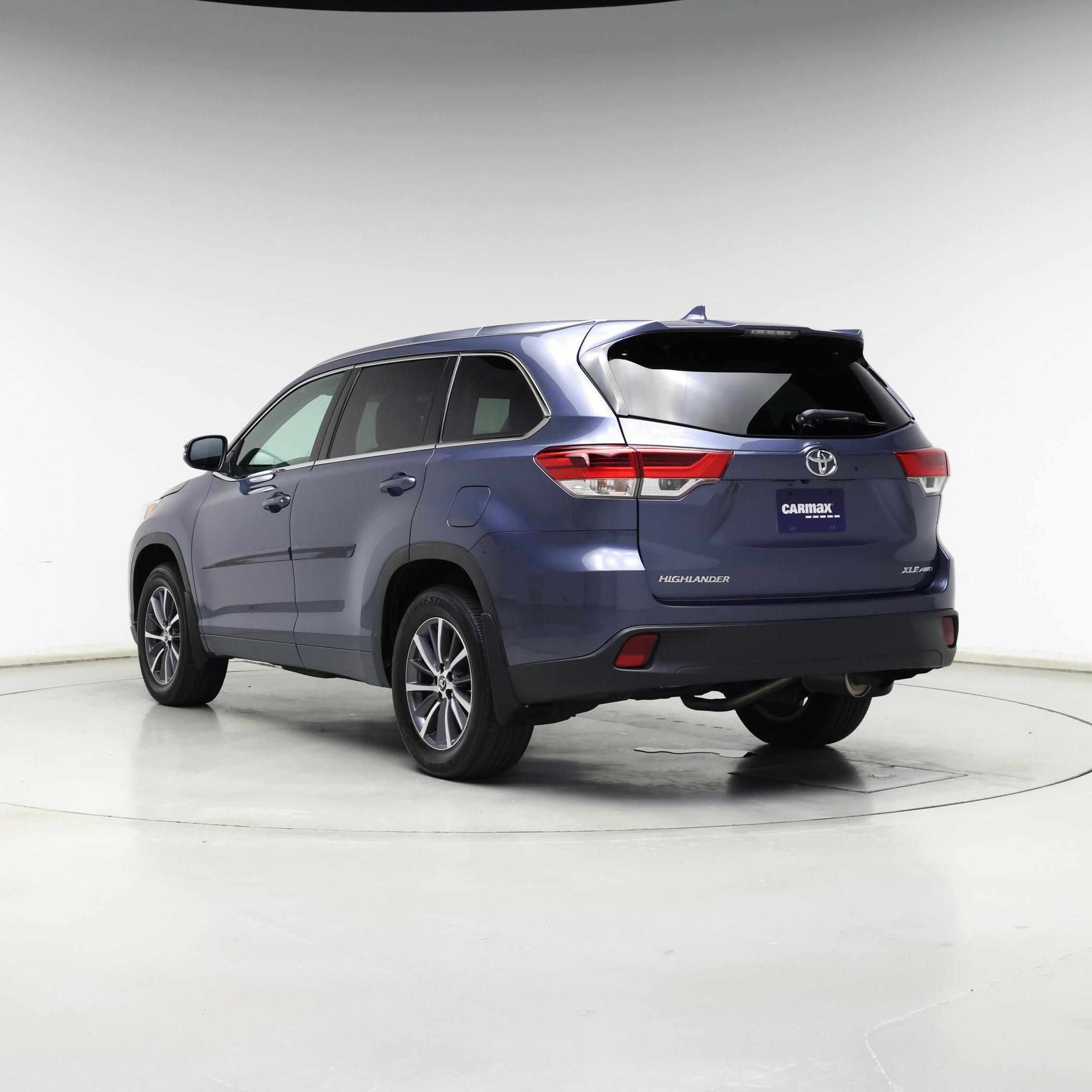 Thumbnail: 2018 Toyota Highlander - 2