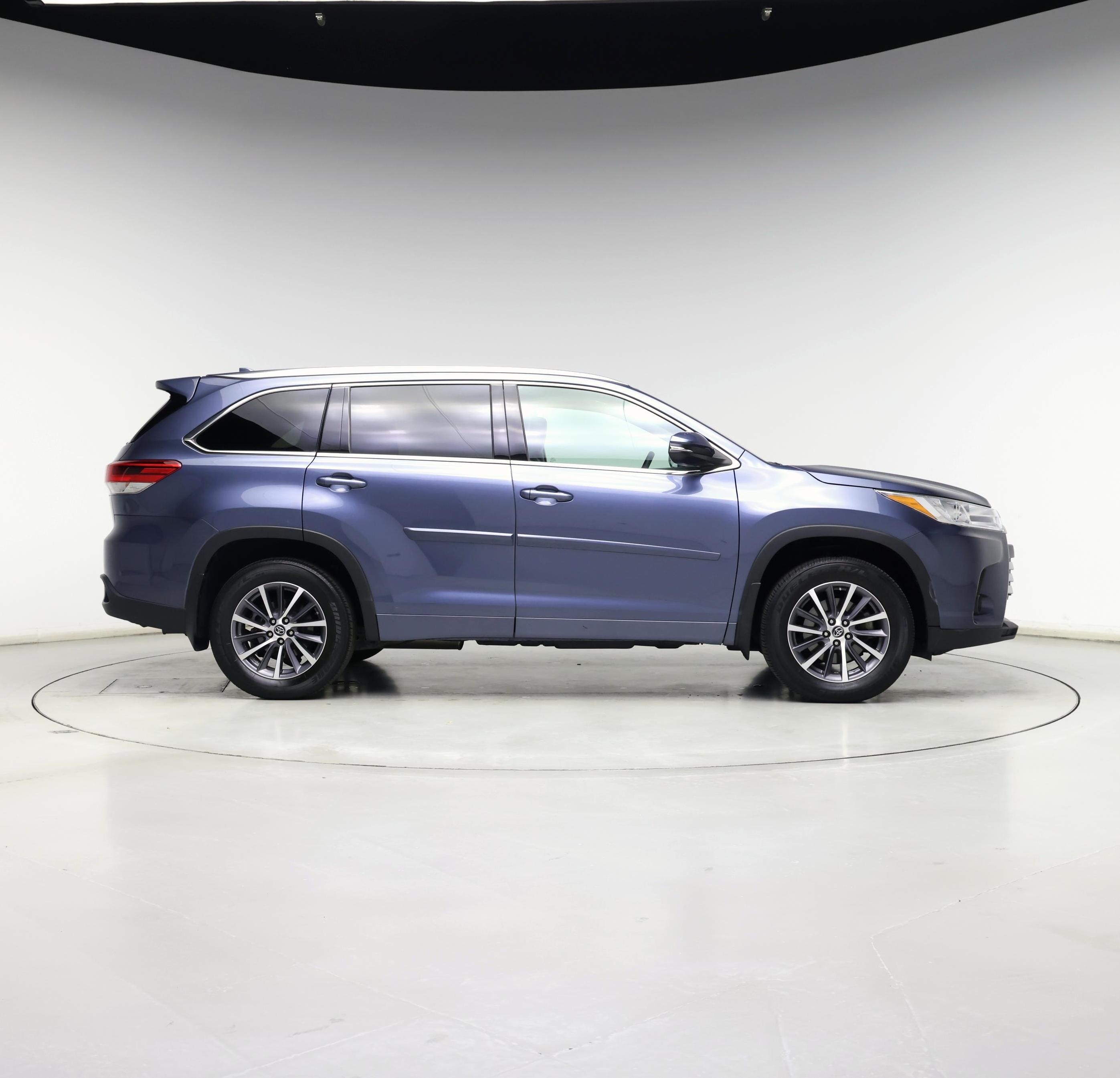 Thumbnail: 2018 Toyota Highlander - 7