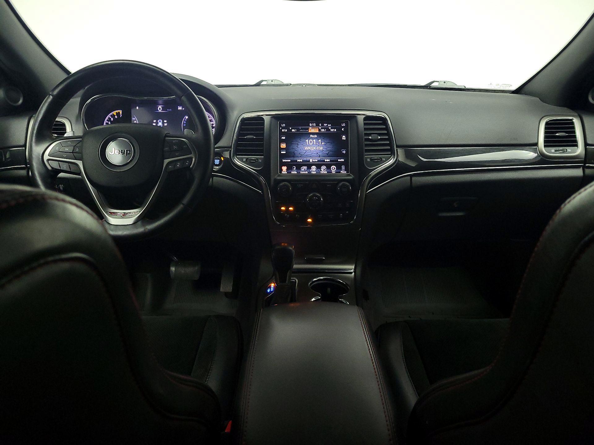 Thumbnail: 2017 Jeep Grand Cherokee - 9