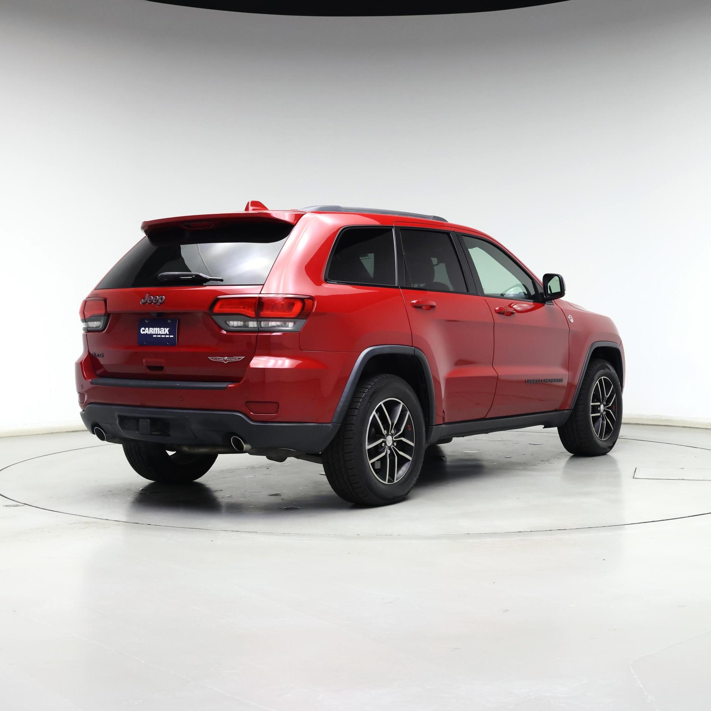 Thumbnail: 2017 Jeep Grand Cherokee - 8