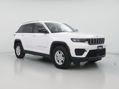 White 2023 Jeep Grand Cherokee Laredo