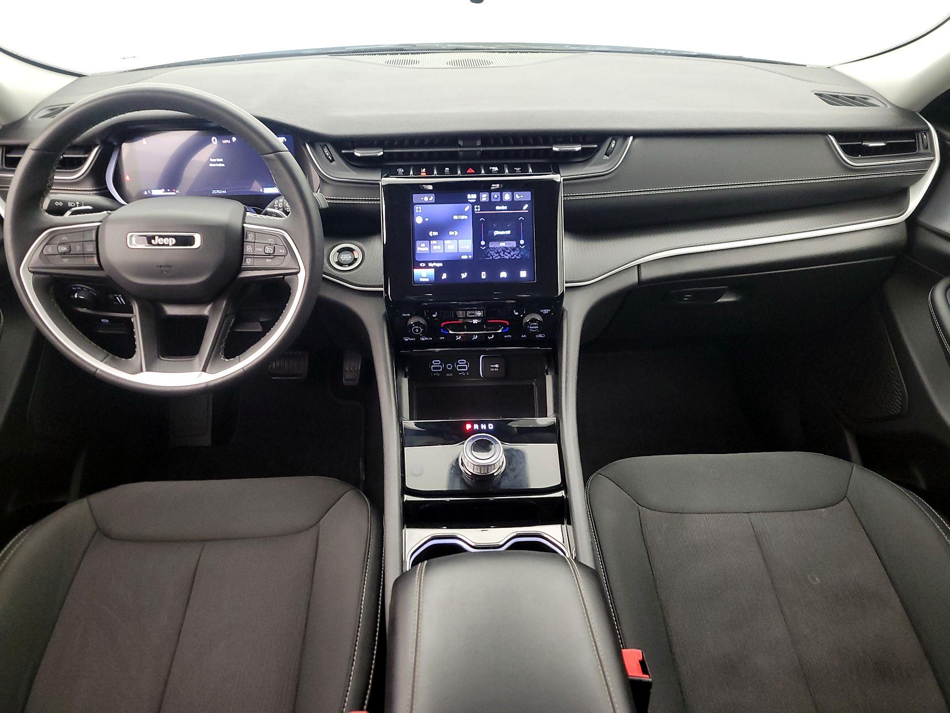 Thumbnail: 2023 Jeep Grand Cherokee - 9