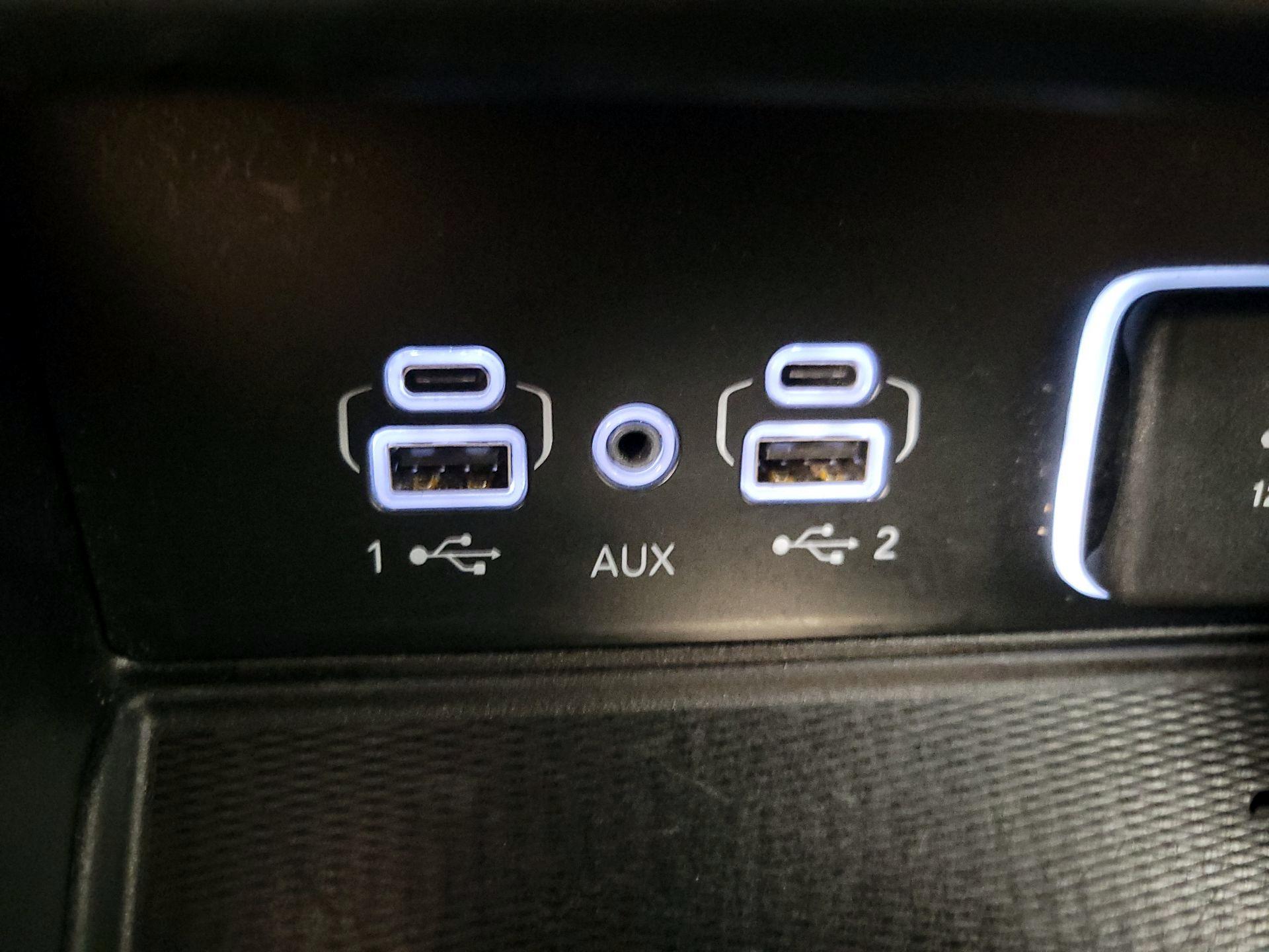 Thumbnail: 2023 Jeep Grand Cherokee - 18