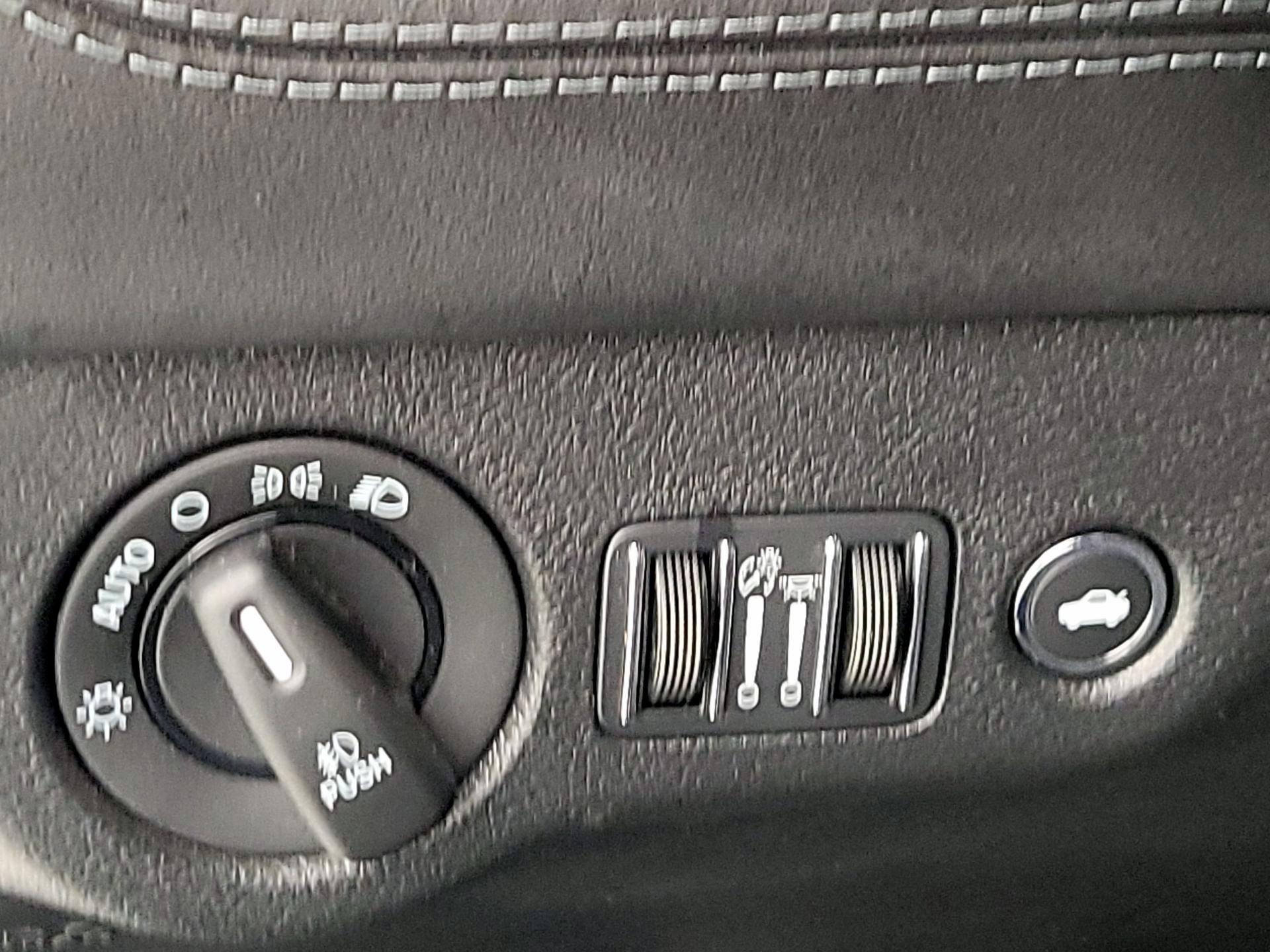 Thumbnail: 2021 Dodge Charger - 13