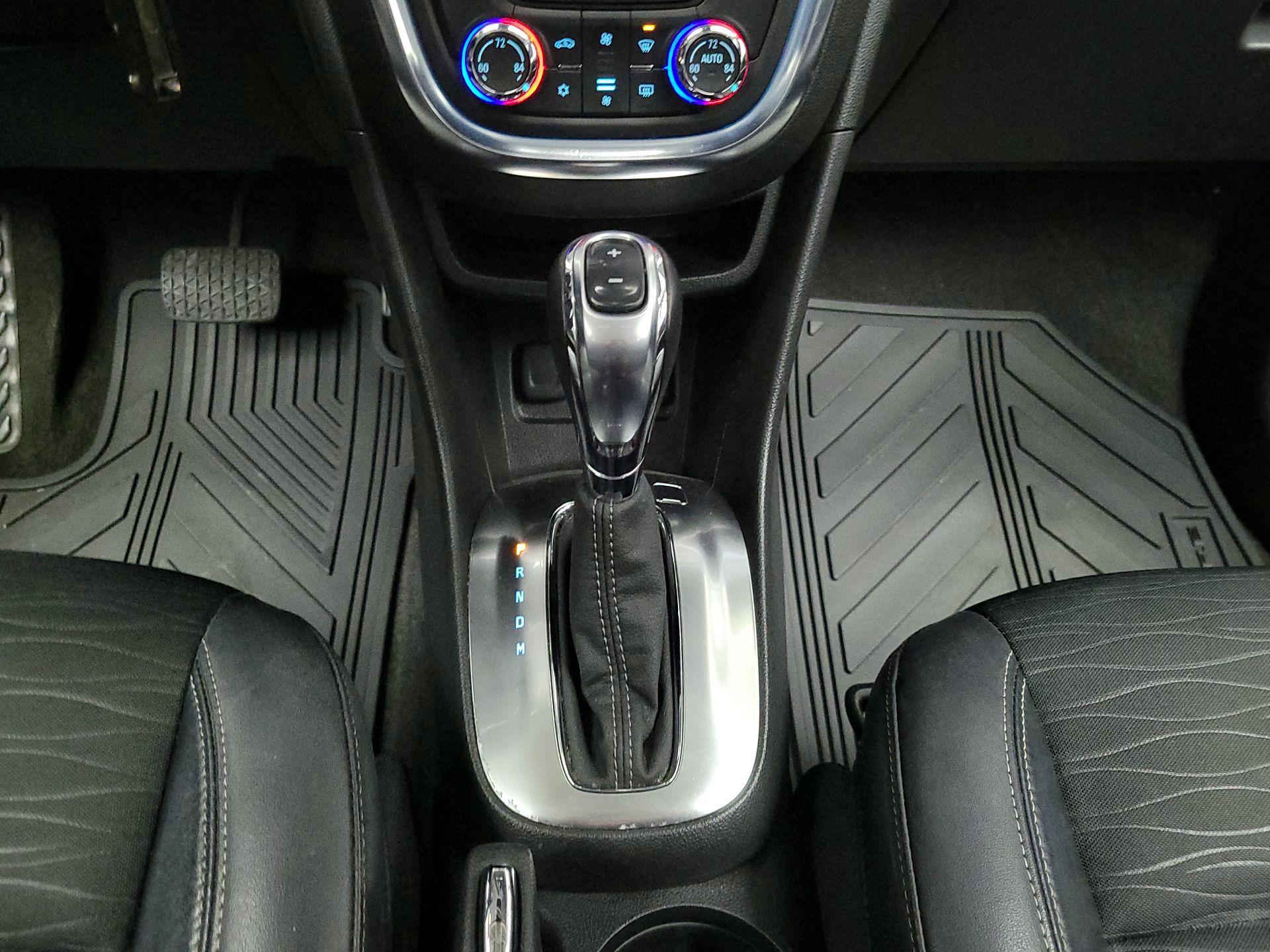 Thumbnail: 2016 Buick Encore - 17