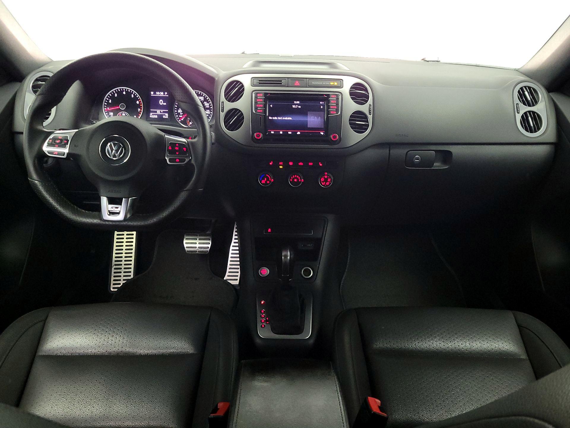 Thumbnail: 2016 Volkswagen Tiguan - 9