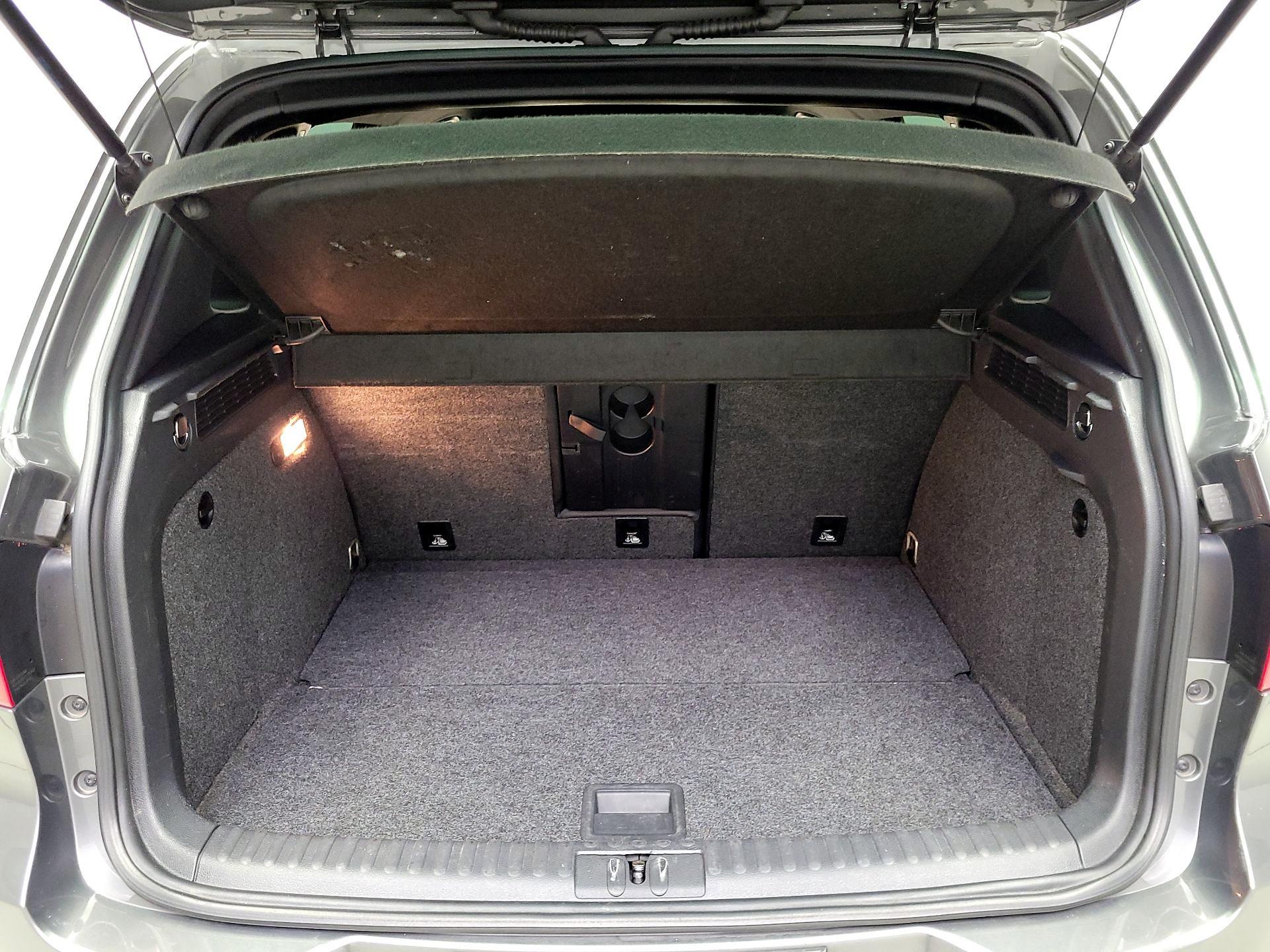 Thumbnail: 2016 Volkswagen Tiguan - 20