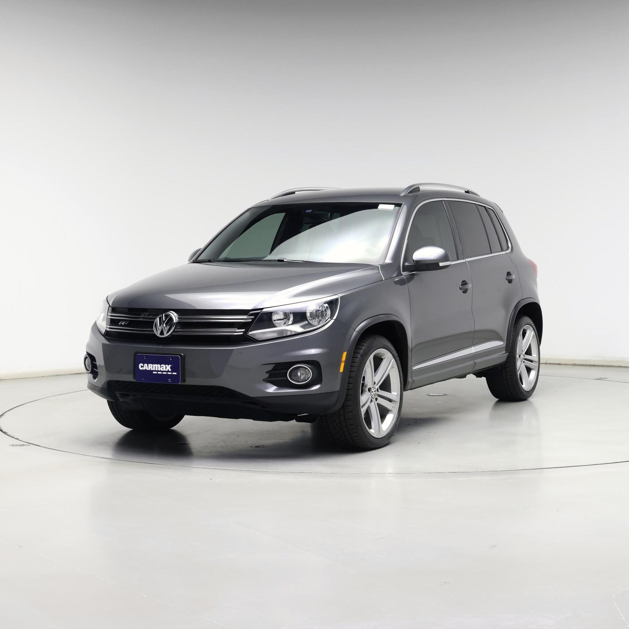 Thumbnail: 2016 Volkswagen Tiguan - 4