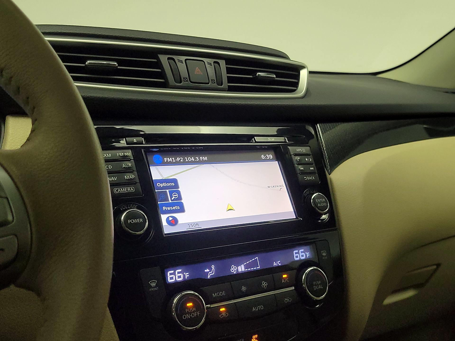 Thumbnail: 2015 Nissan Rogue - 14