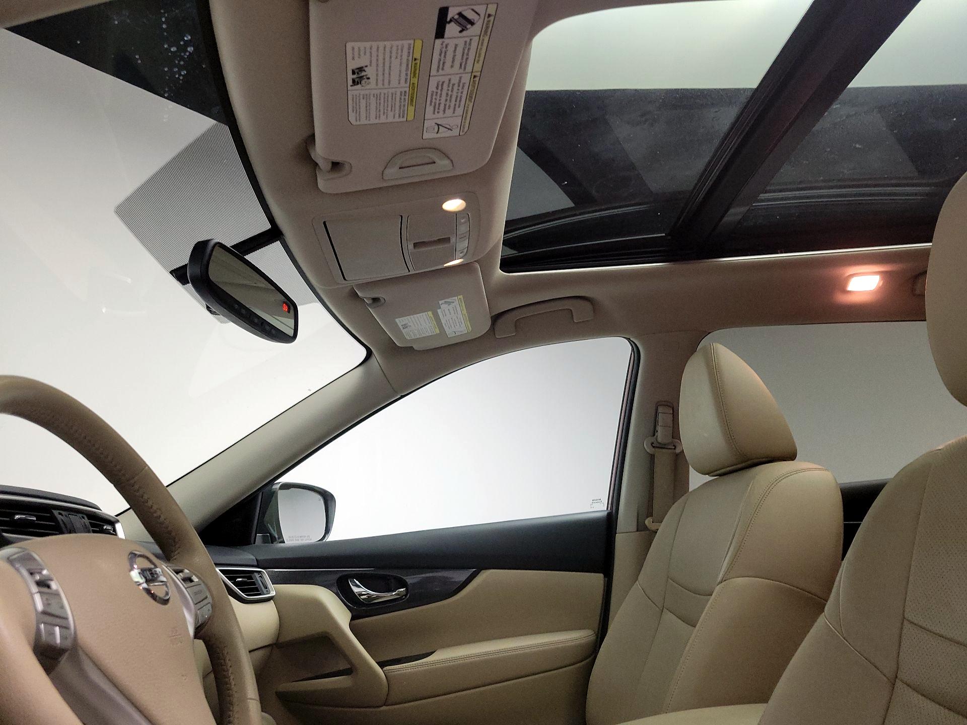 Thumbnail: 2015 Nissan Rogue - 20