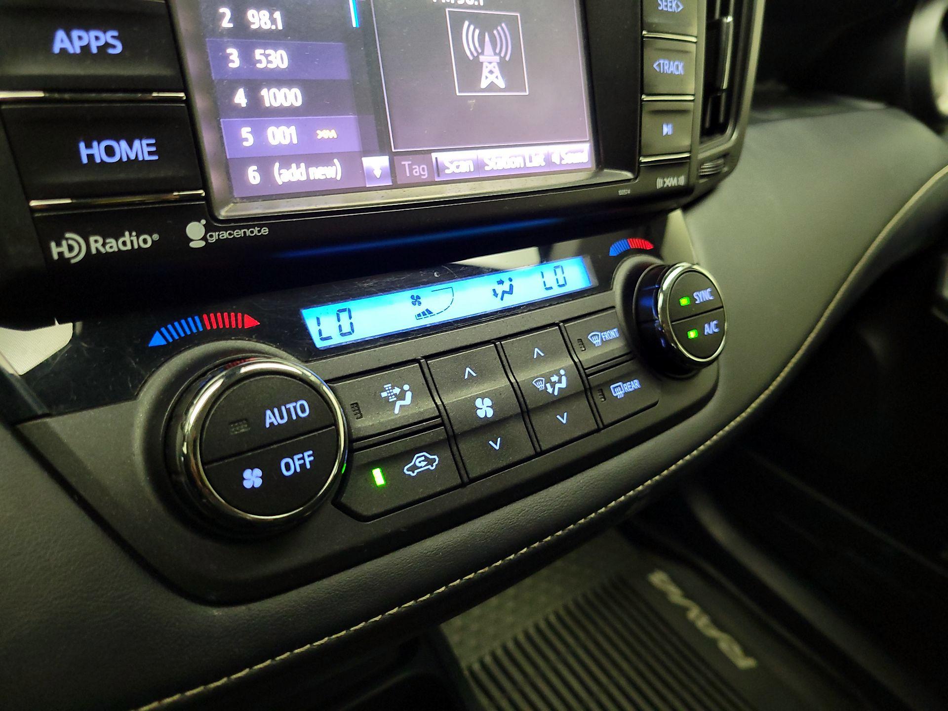 Thumbnail: 2018 Toyota RAV4 - 16