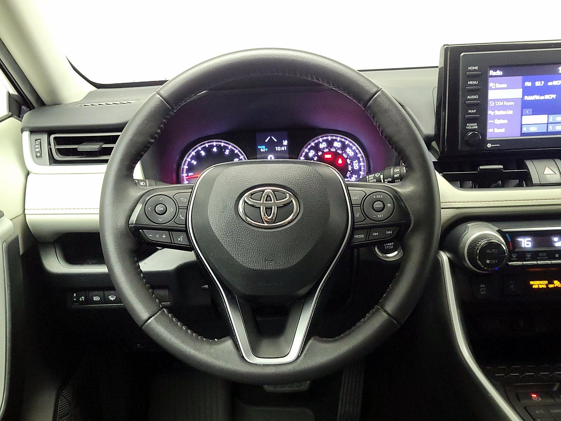 Thumbnail: 2021 Toyota RAV4 - 10