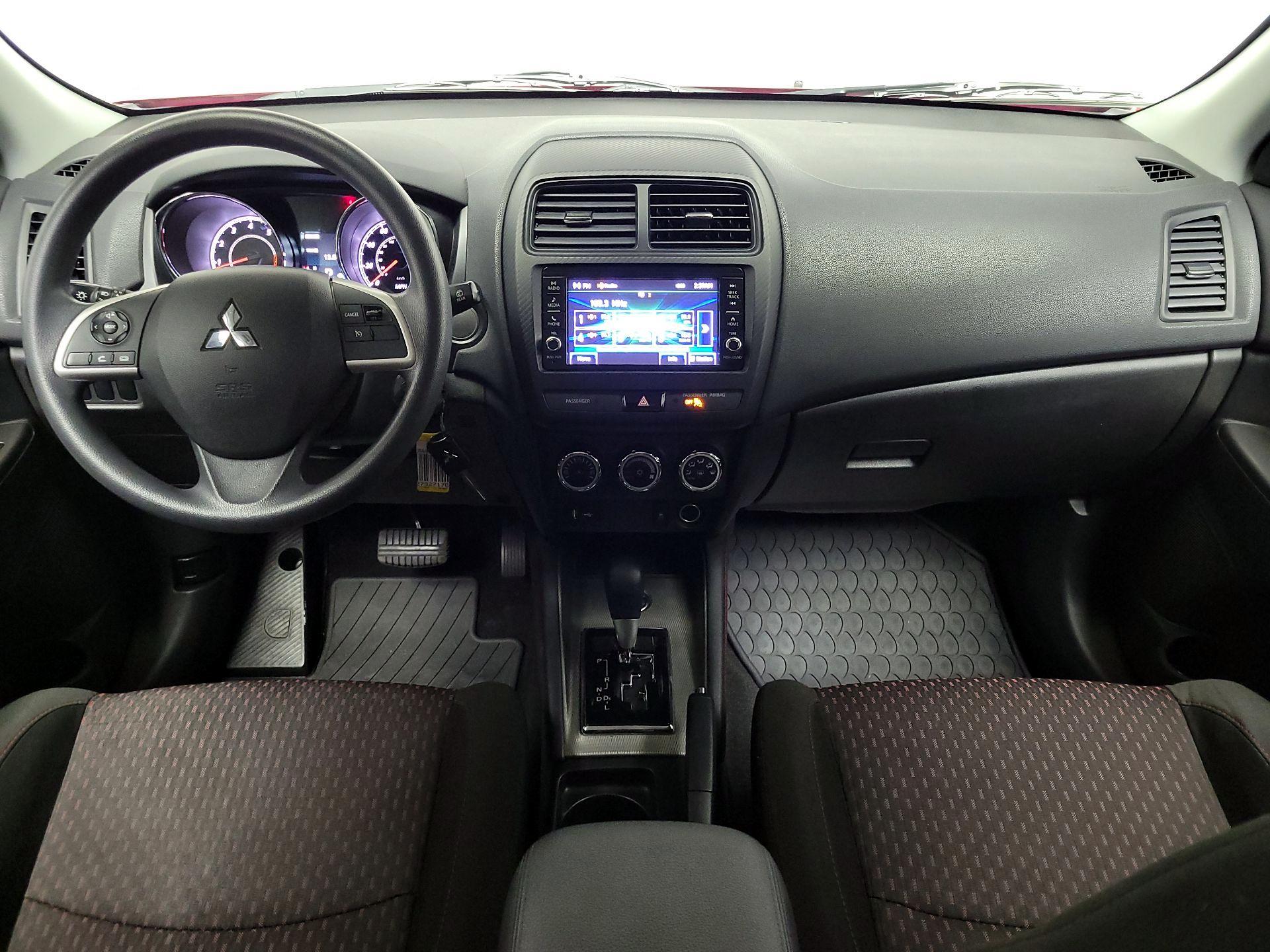 Thumbnail: 2018 Mitsubishi Outlander Sport - 9
