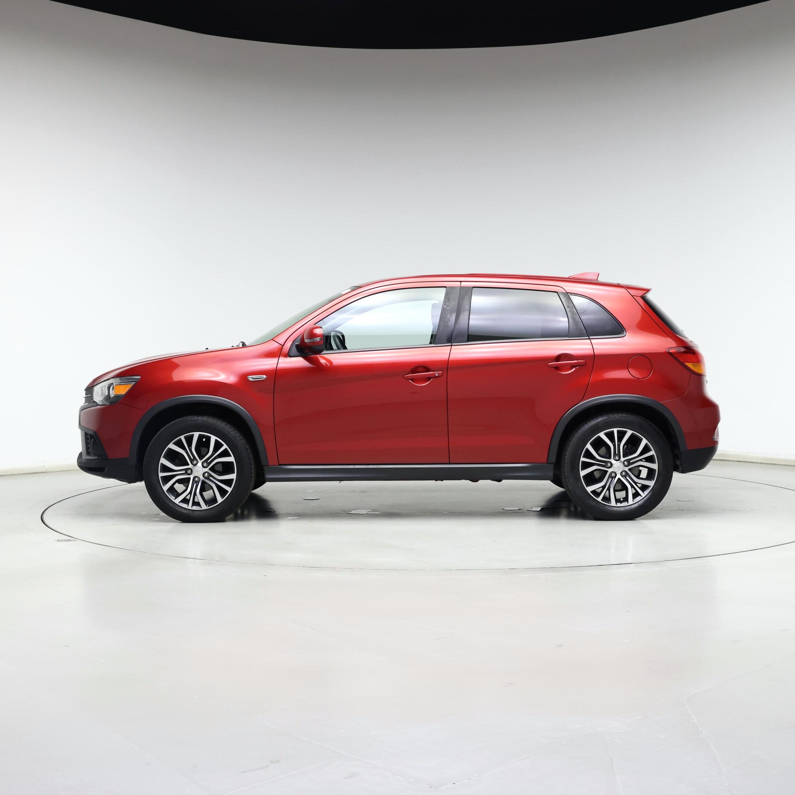 Thumbnail: 2018 Mitsubishi Outlander Sport - 3