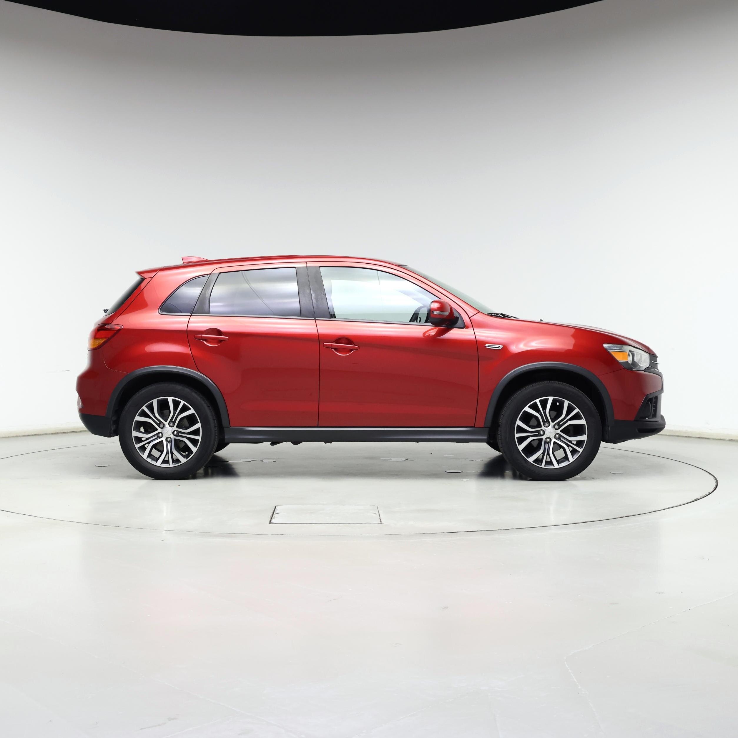 Thumbnail: 2018 Mitsubishi Outlander Sport - 7