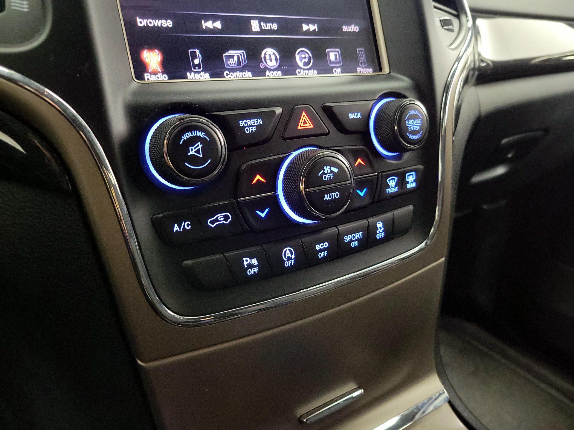Thumbnail: 2016 Jeep Grand Cherokee - 16