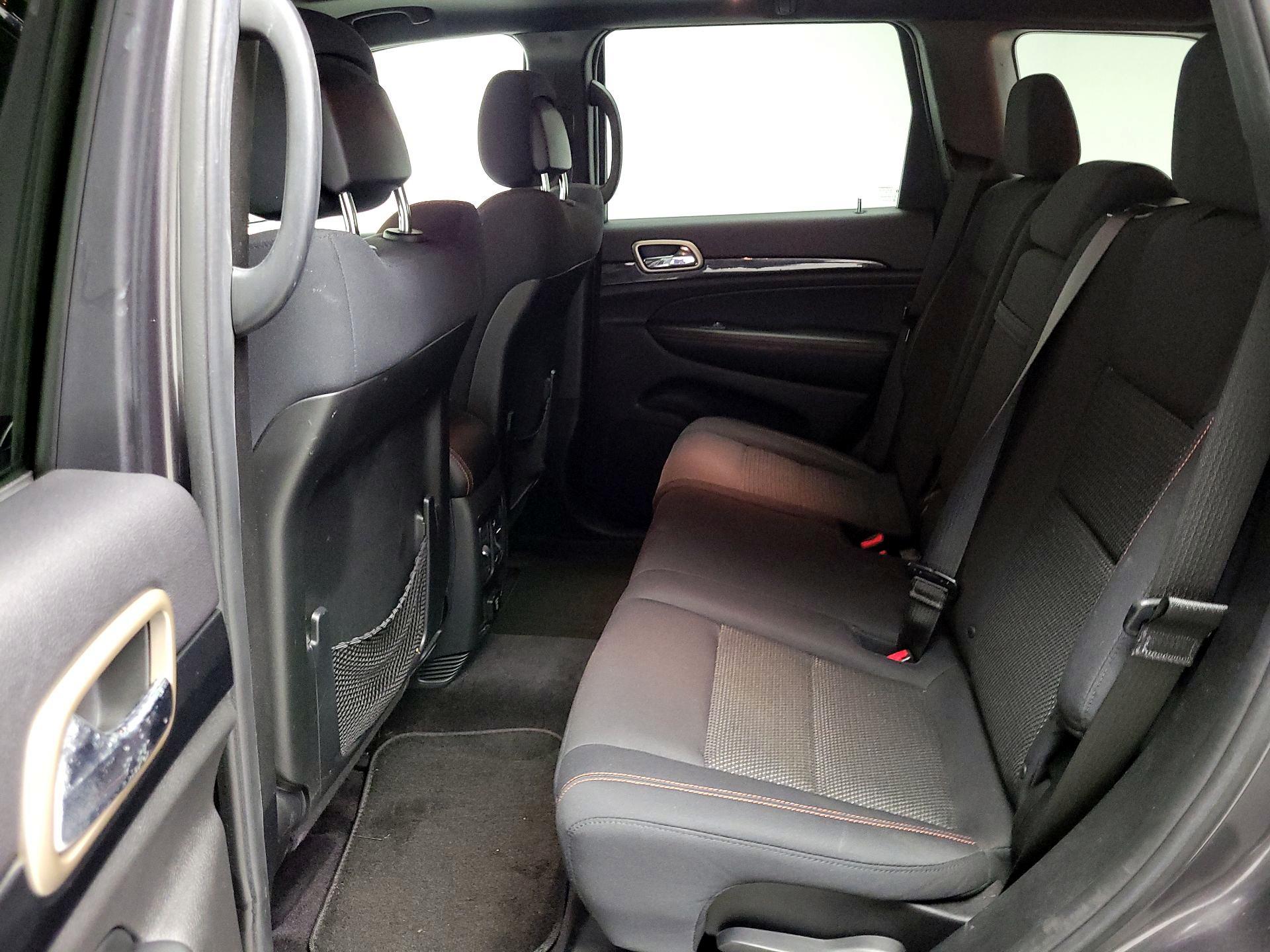 Thumbnail: 2016 Jeep Grand Cherokee - 20