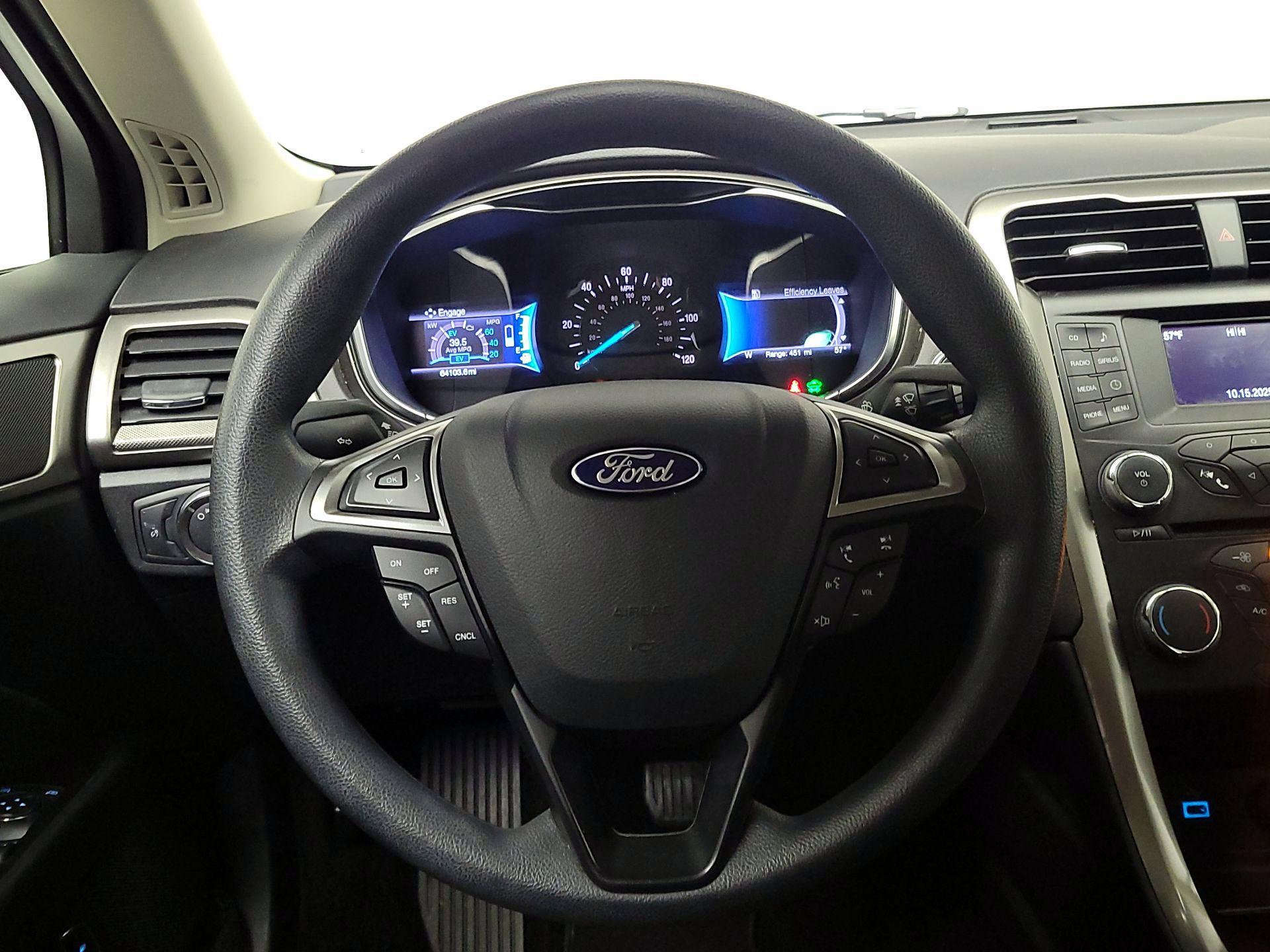 Thumbnail: 2017 Ford Fusion - 10