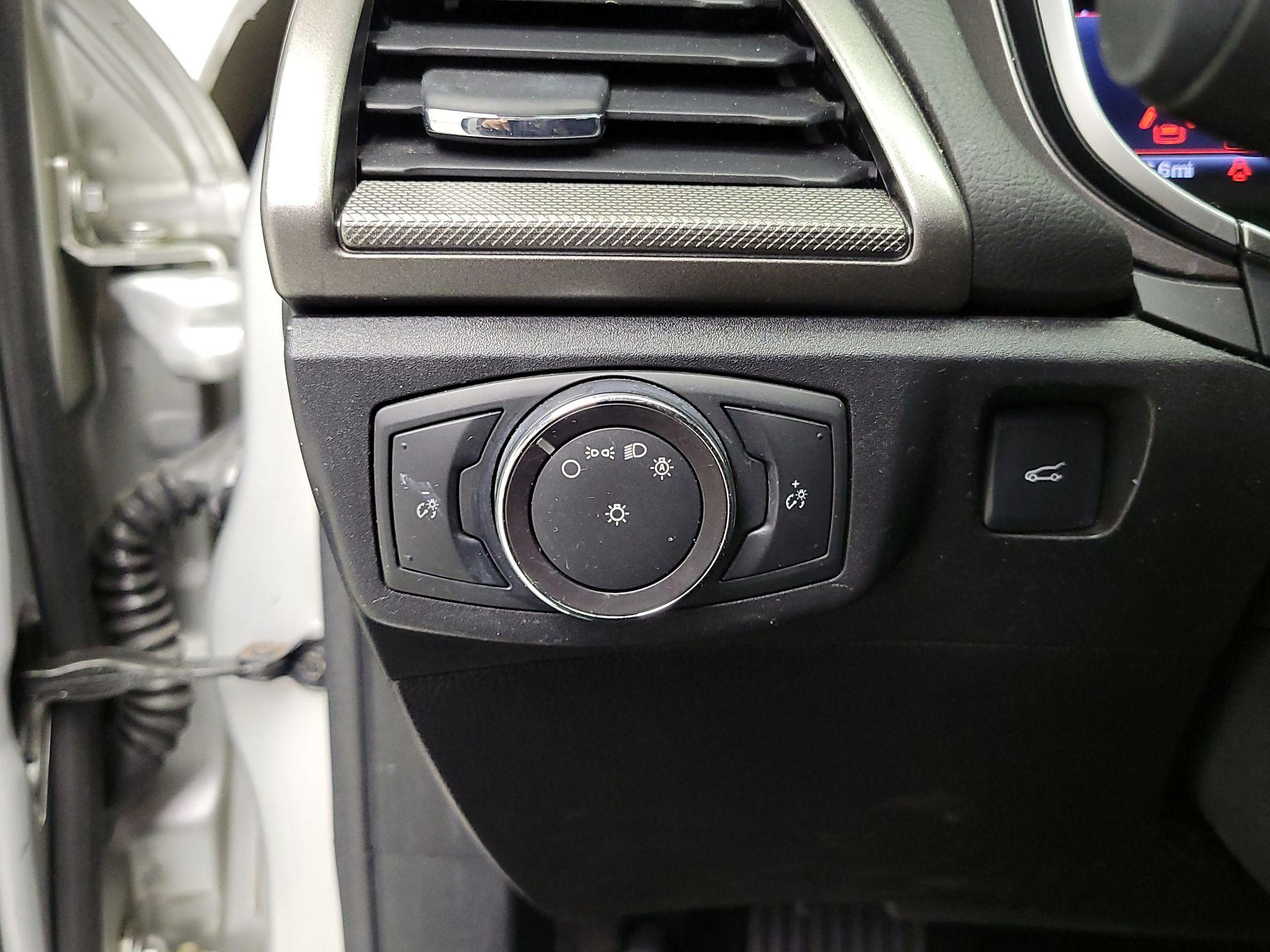 Thumbnail: 2017 Ford Fusion - 13