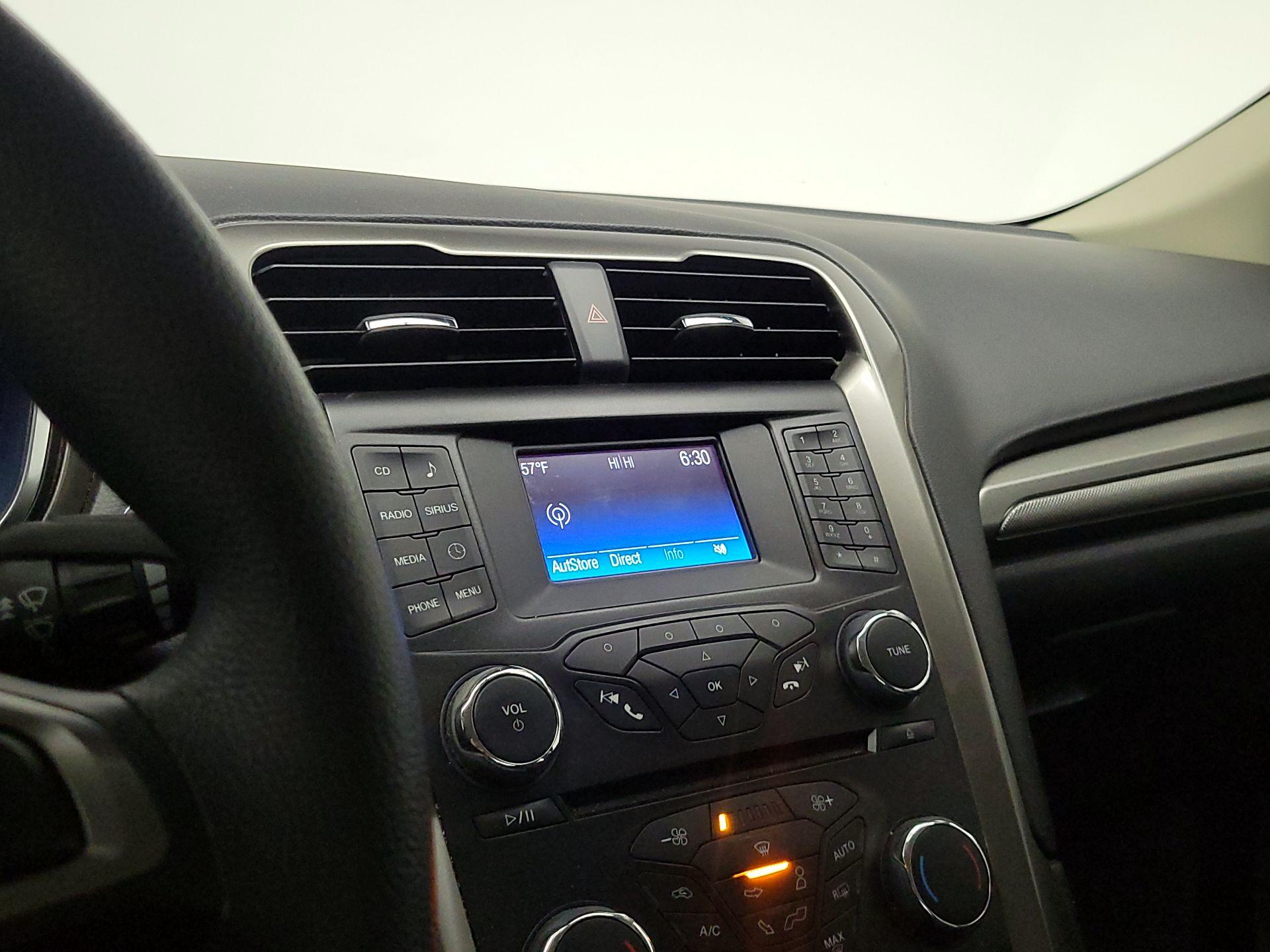 Thumbnail: 2017 Ford Fusion - 15