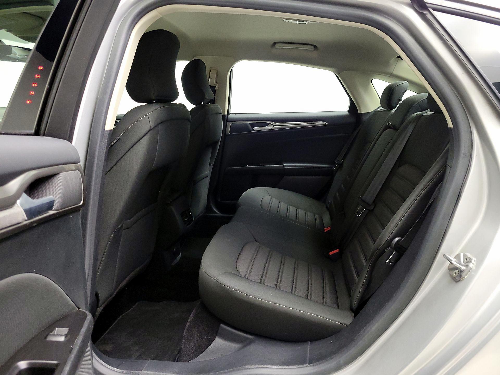 Thumbnail: 2017 Ford Fusion - 19