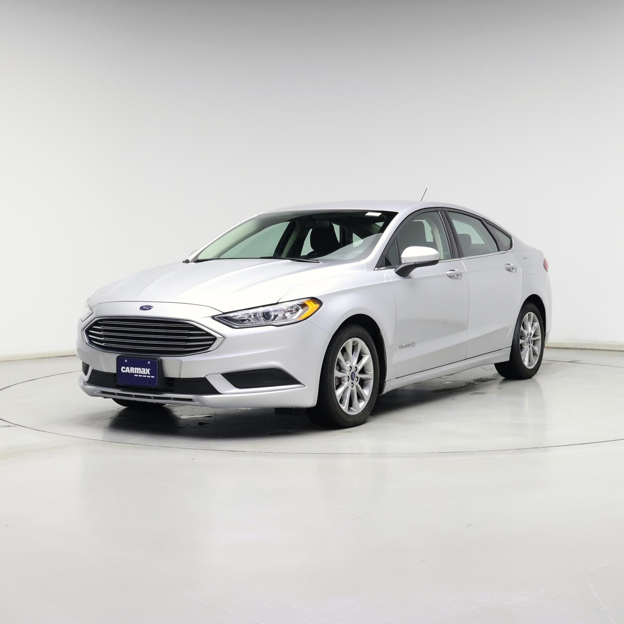 Thumbnail: 2017 Ford Fusion - 4