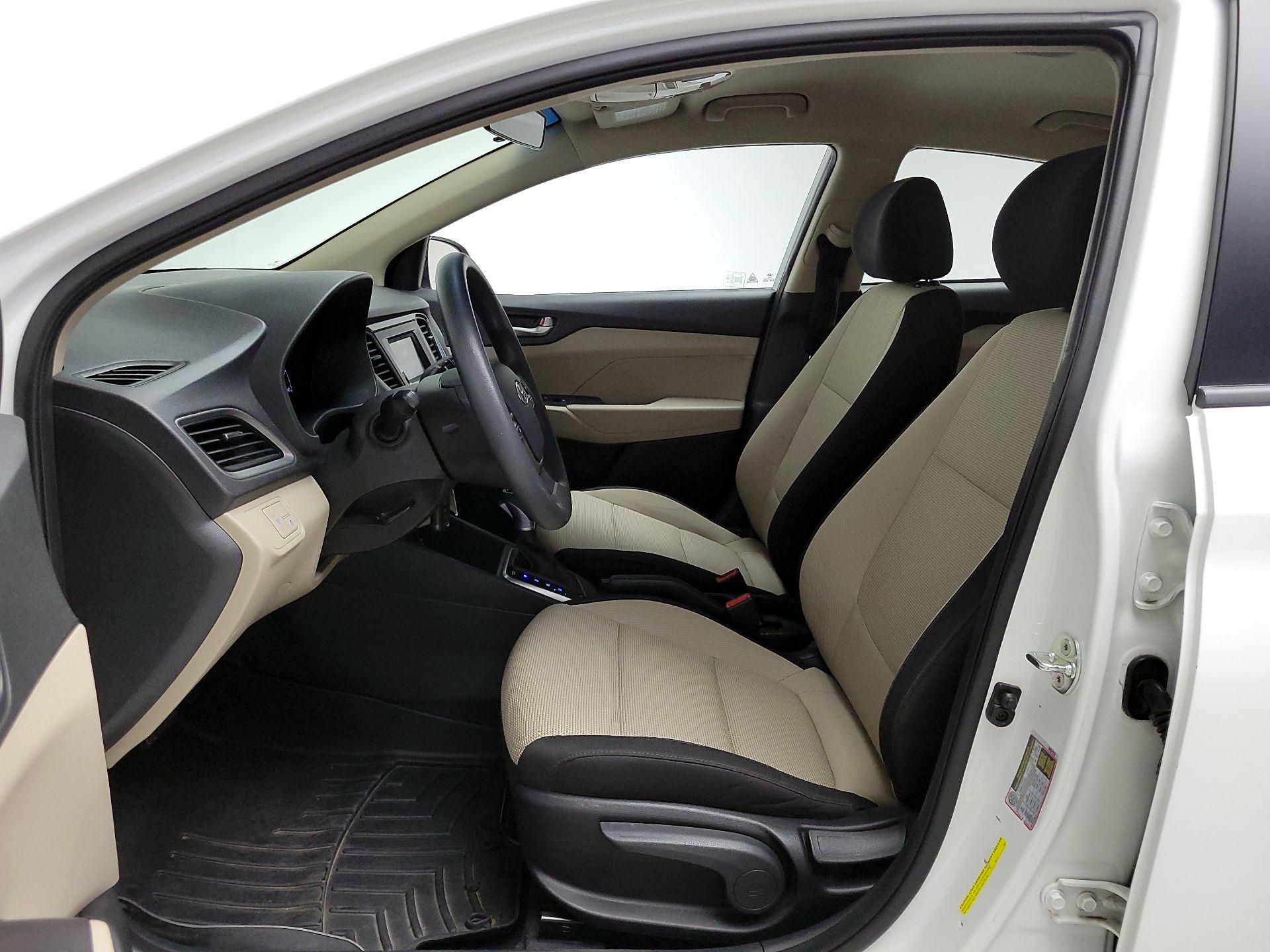 Thumbnail: 2018 Hyundai Accent - 11