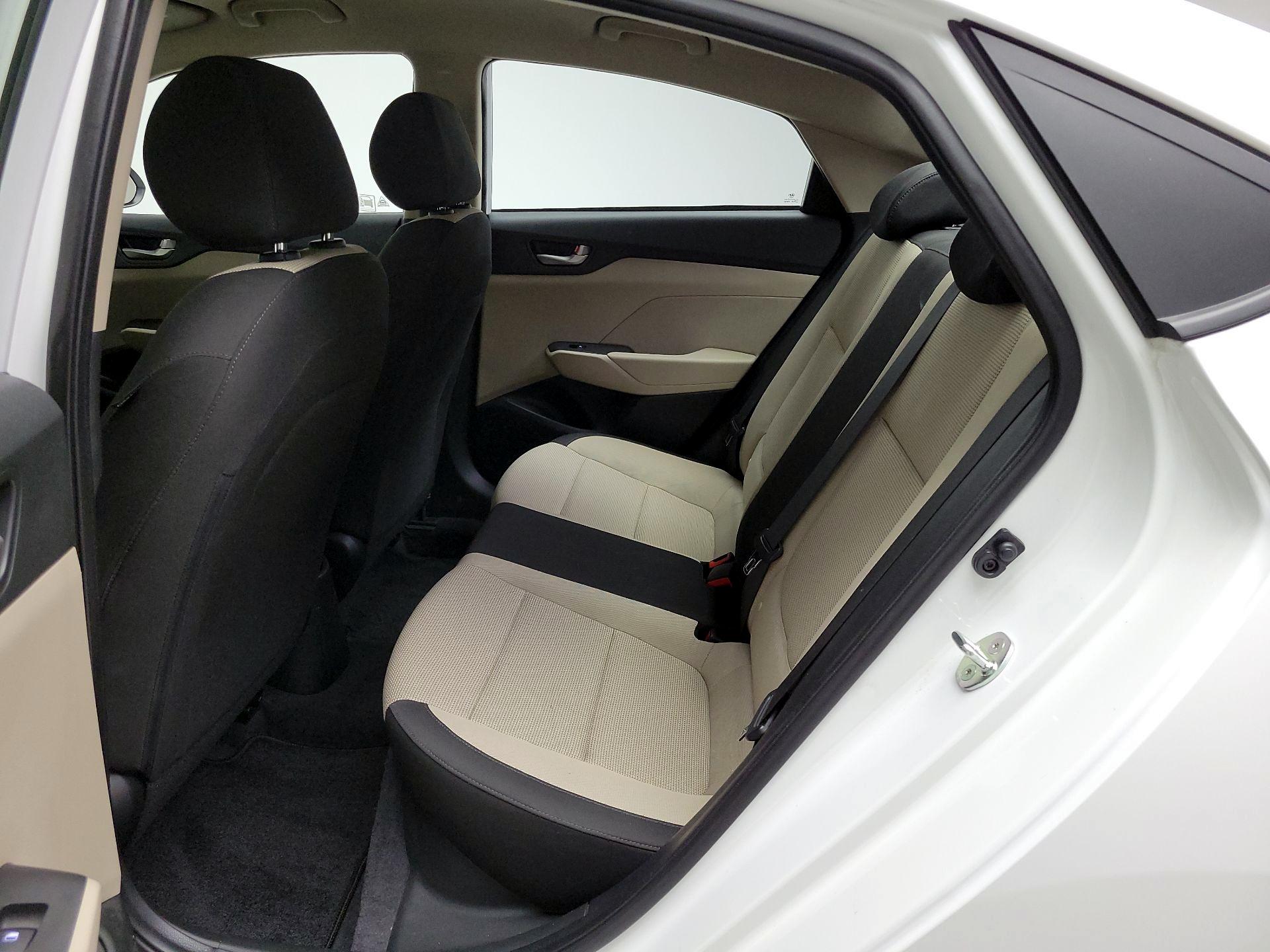 Thumbnail: 2018 Hyundai Accent - 19