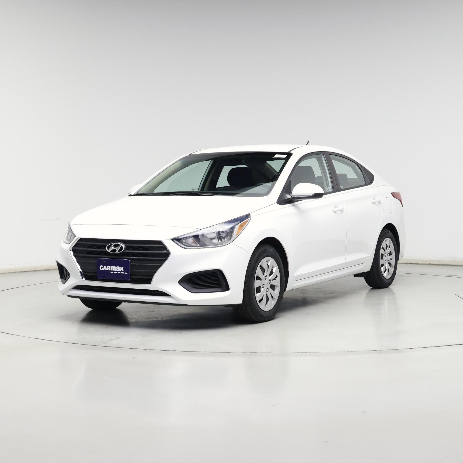 Thumbnail: 2018 Hyundai Accent - 4