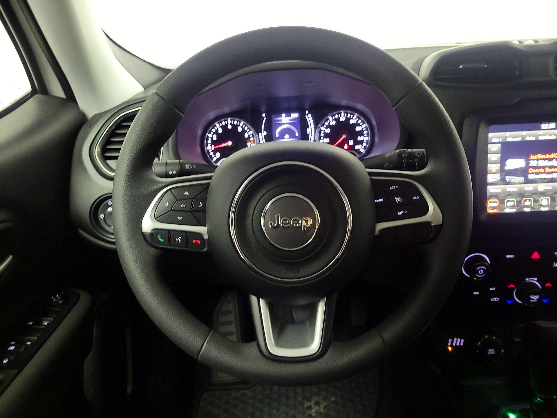 Thumbnail: 2023 Jeep Renegade - 10