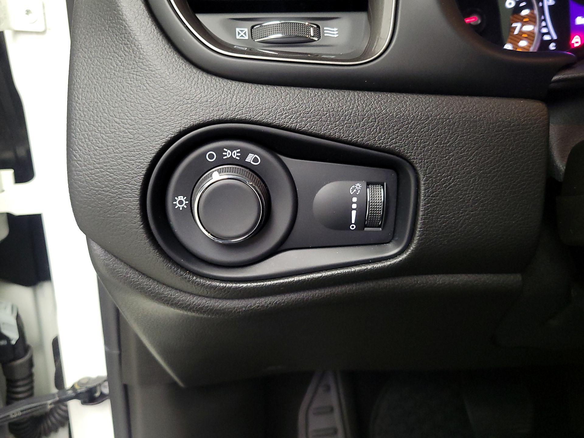 Thumbnail: 2023 Jeep Renegade - 13