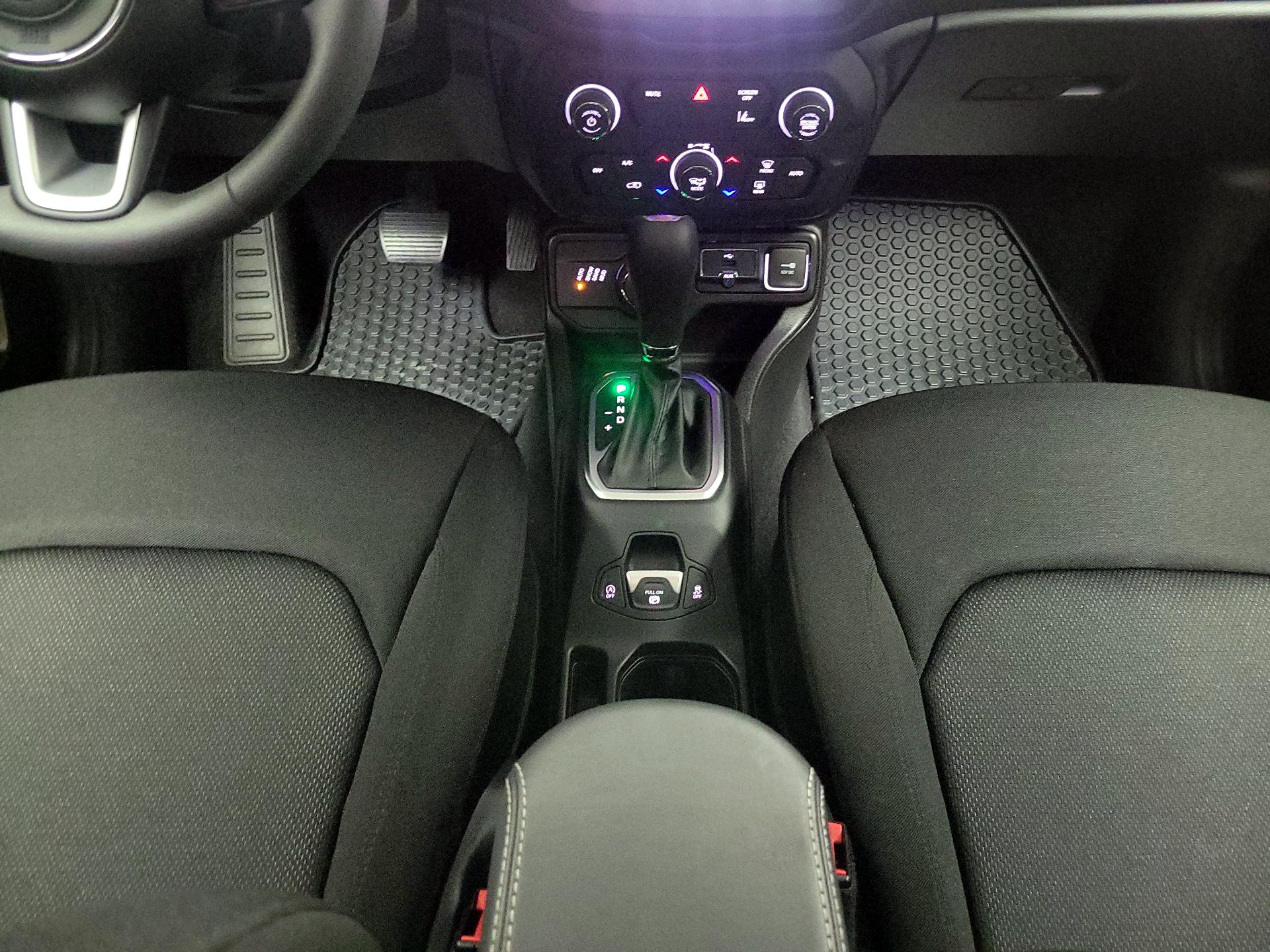Thumbnail: 2023 Jeep Renegade - 18