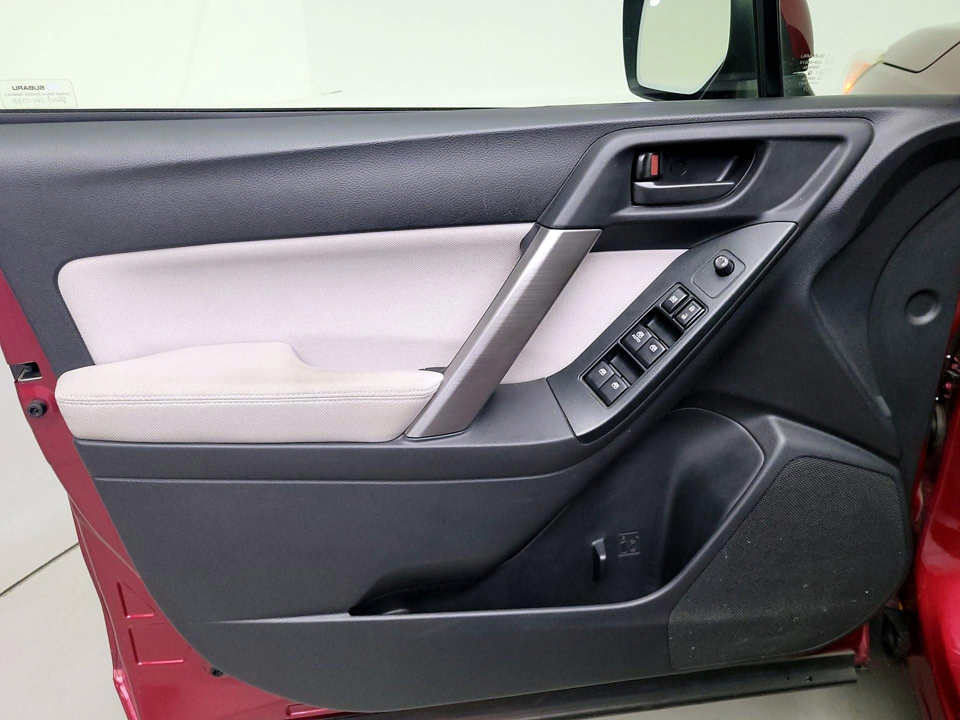Thumbnail: 2015 Subaru Forester - 12