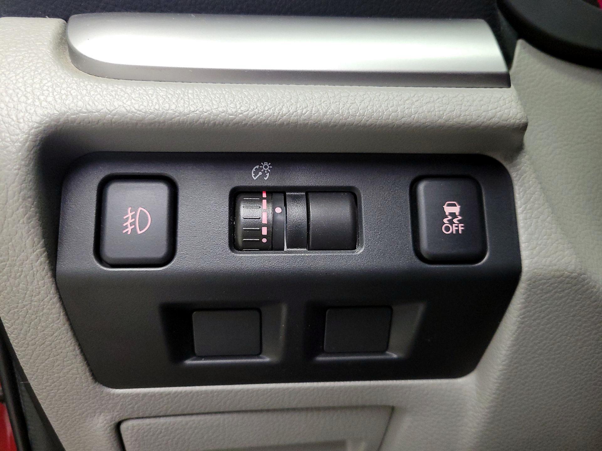 Thumbnail: 2015 Subaru Forester - 13